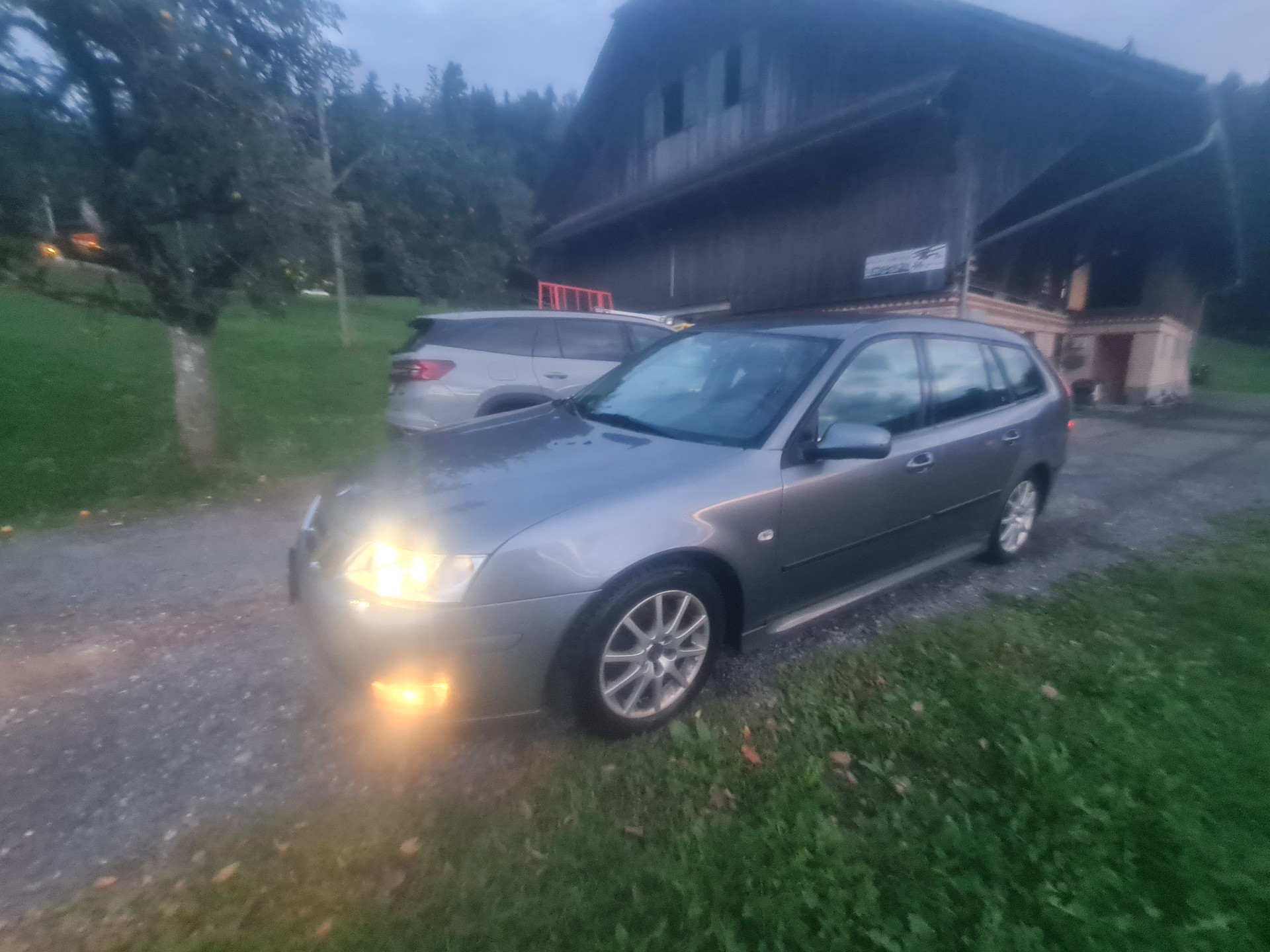SAAB 9-3 2.0T Vector-image-0