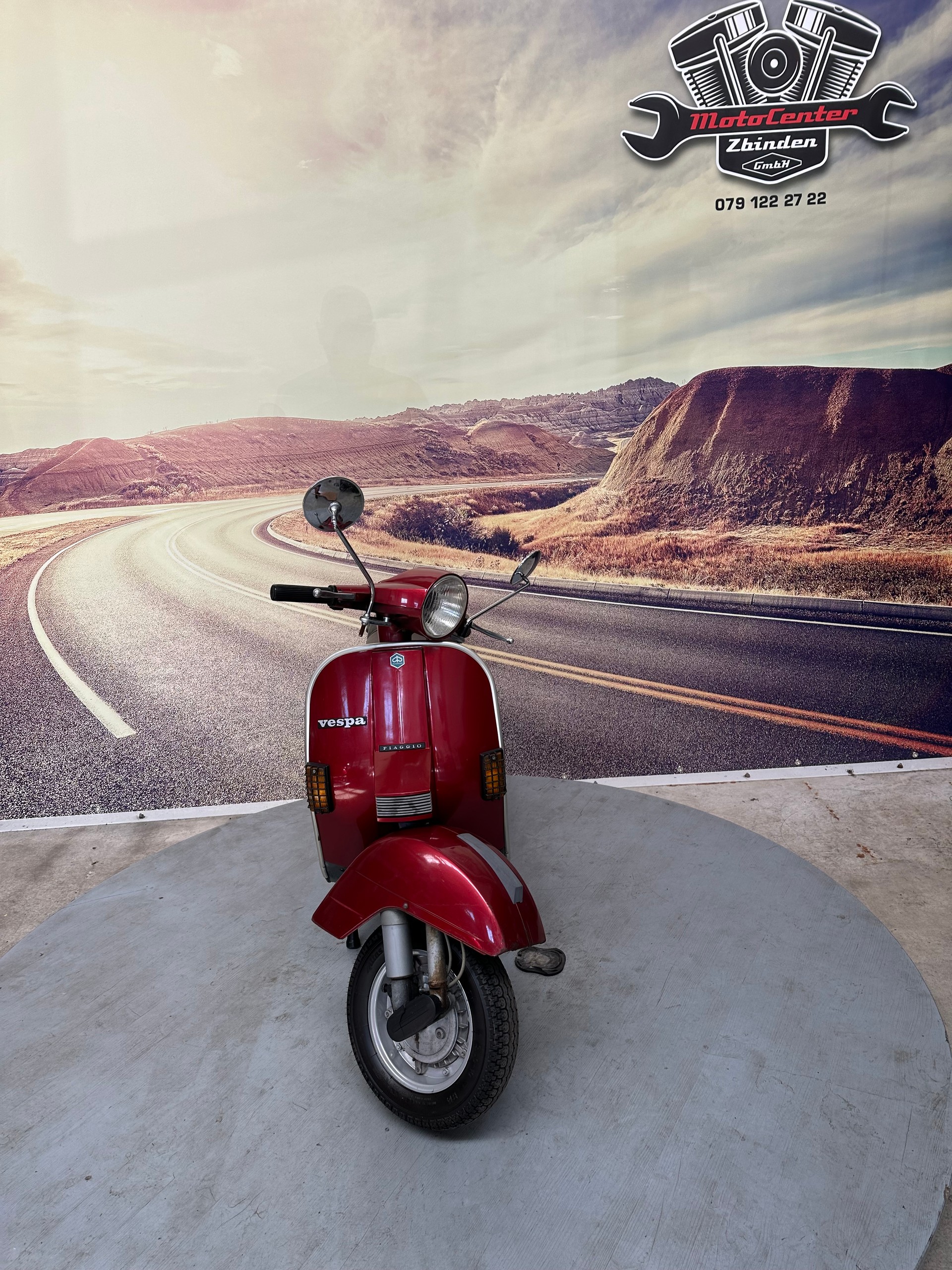 PIAGGIO Vespa PX 125 E-showroom-element-2