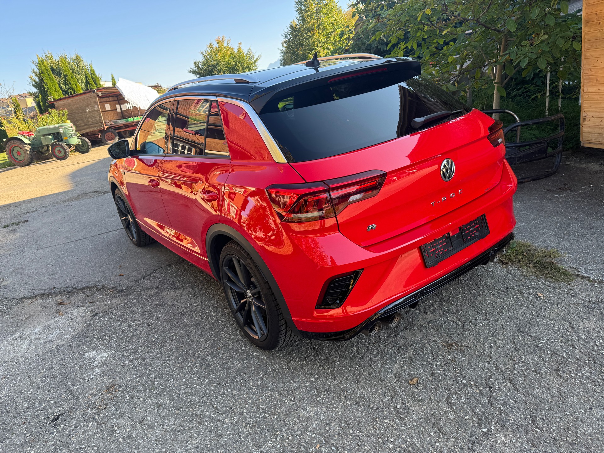 VW T-Roc 2.0 TSI R DSG 4Motion-image-5