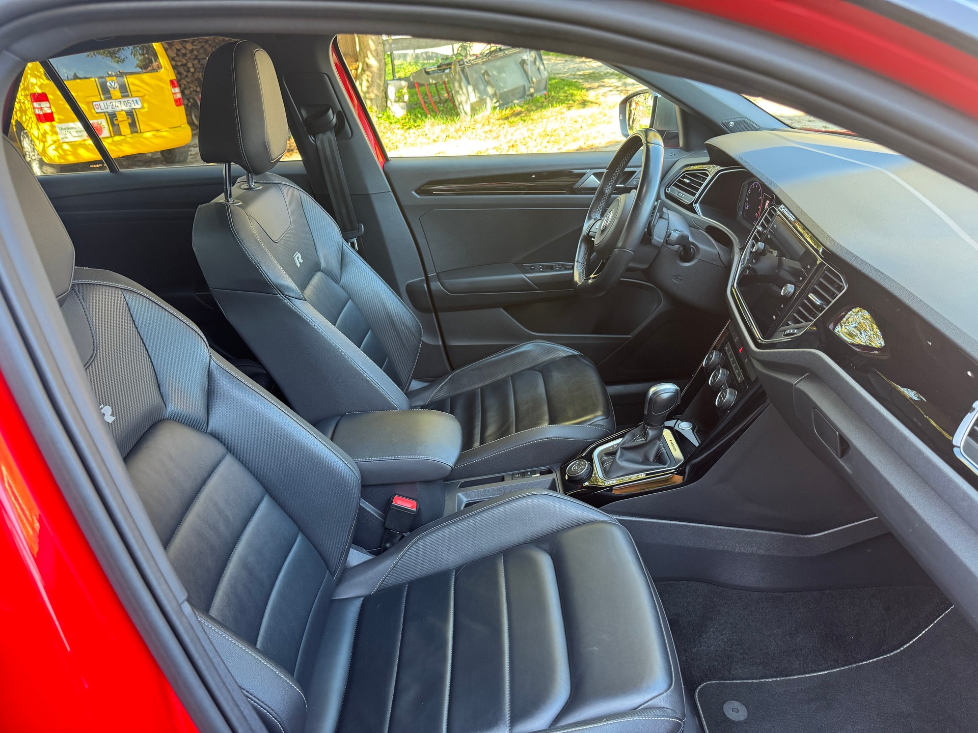 VW T-Roc 2.0 TSI R DSG 4Motion-image-7