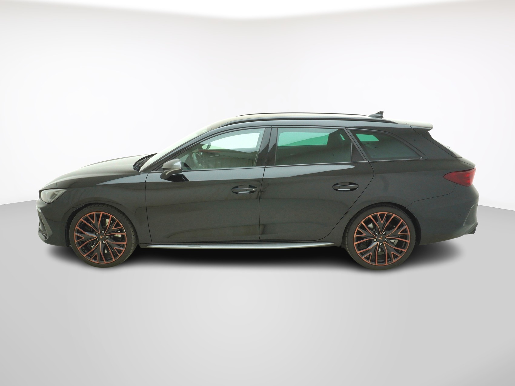 CUPRA Leon ST 2.0 TSI VZ 4Drive DSG-image-1