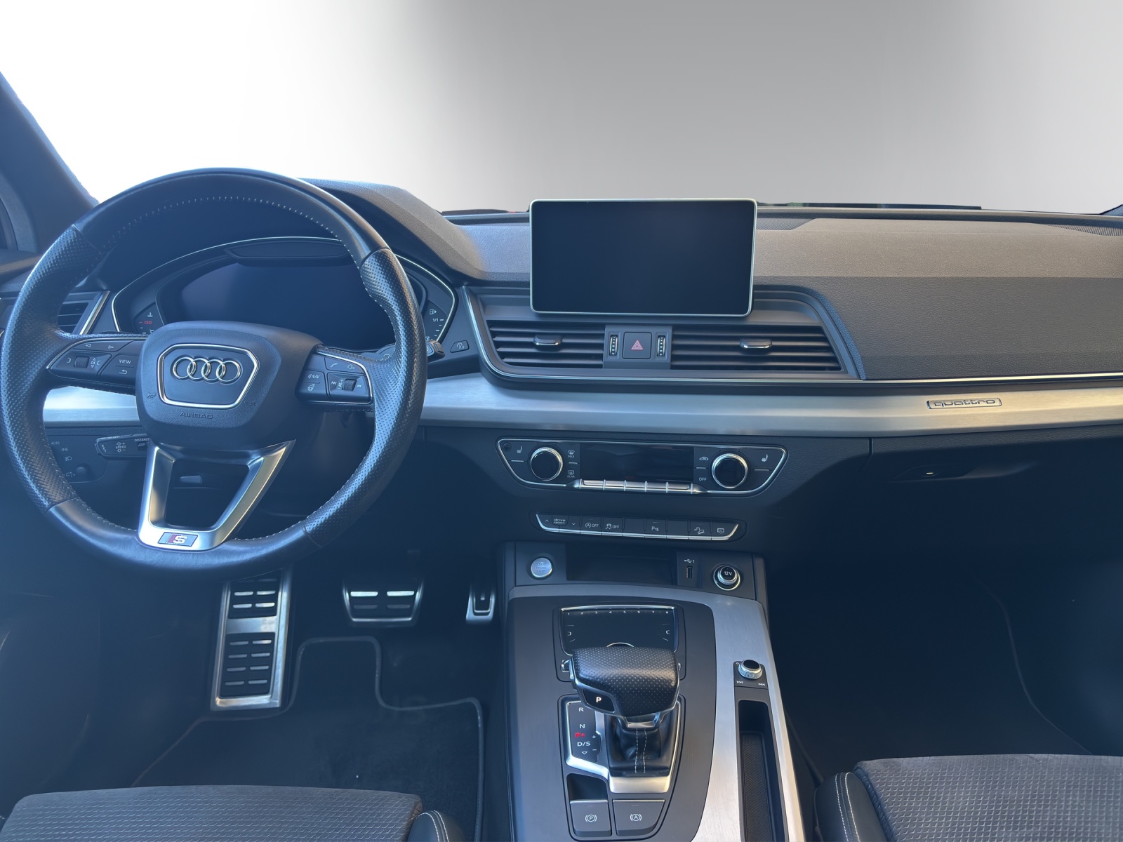 AUDI Q5 2.0 TFSI sport quattro-image-11