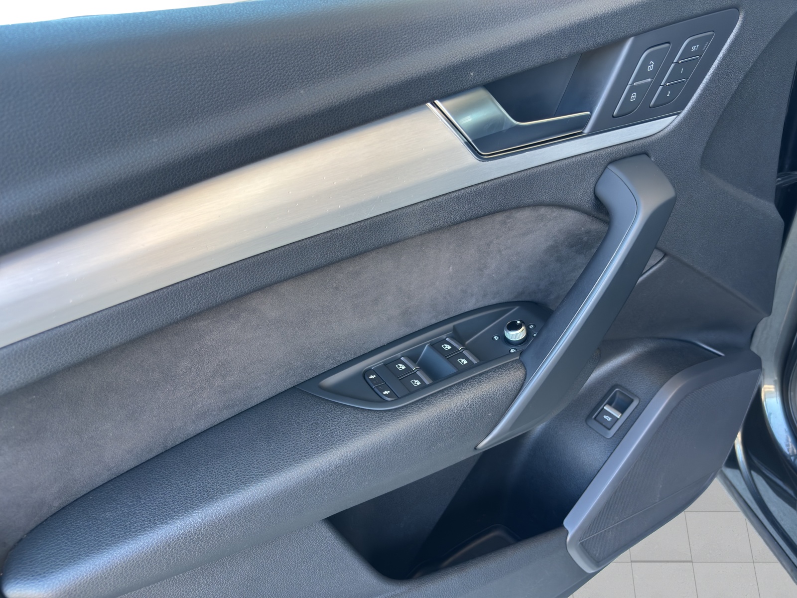AUDI Q5 2.0 TFSI sport quattro-image-7