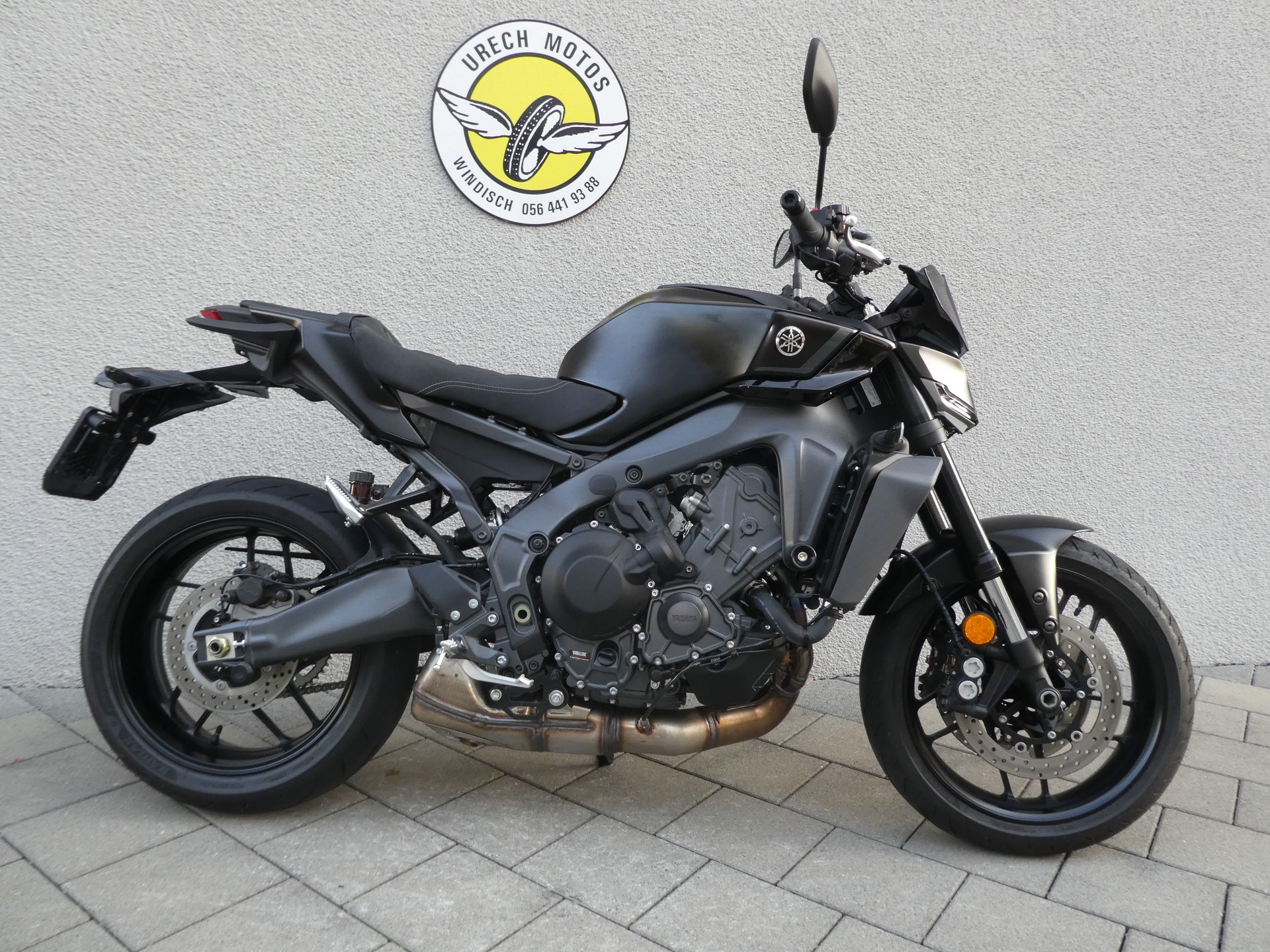 YAMAHA MT-09 Y-AMT-showroom-element-2