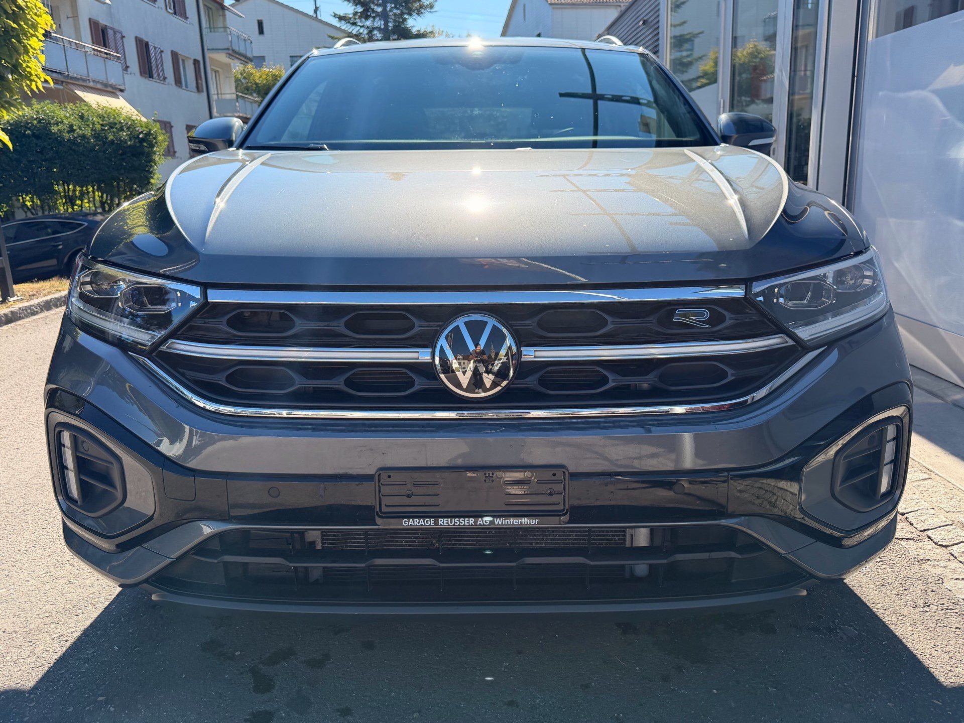 VW T-Roc R-Line 4Motion-image-1
