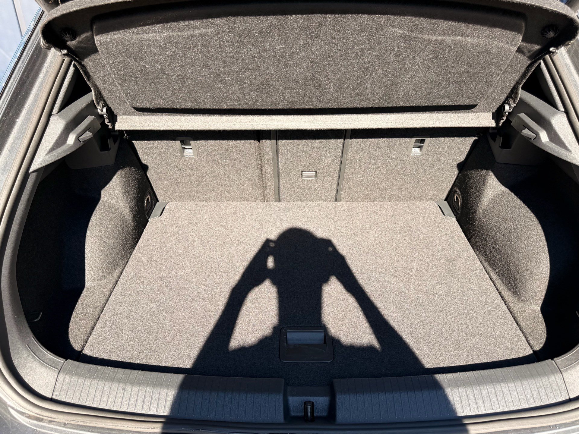 VW T-Roc R-Line 4Motion-image-29