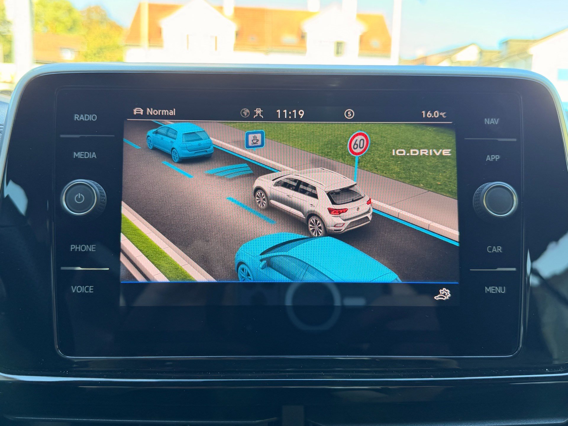 VW T-Roc R-Line 4Motion-image-15
