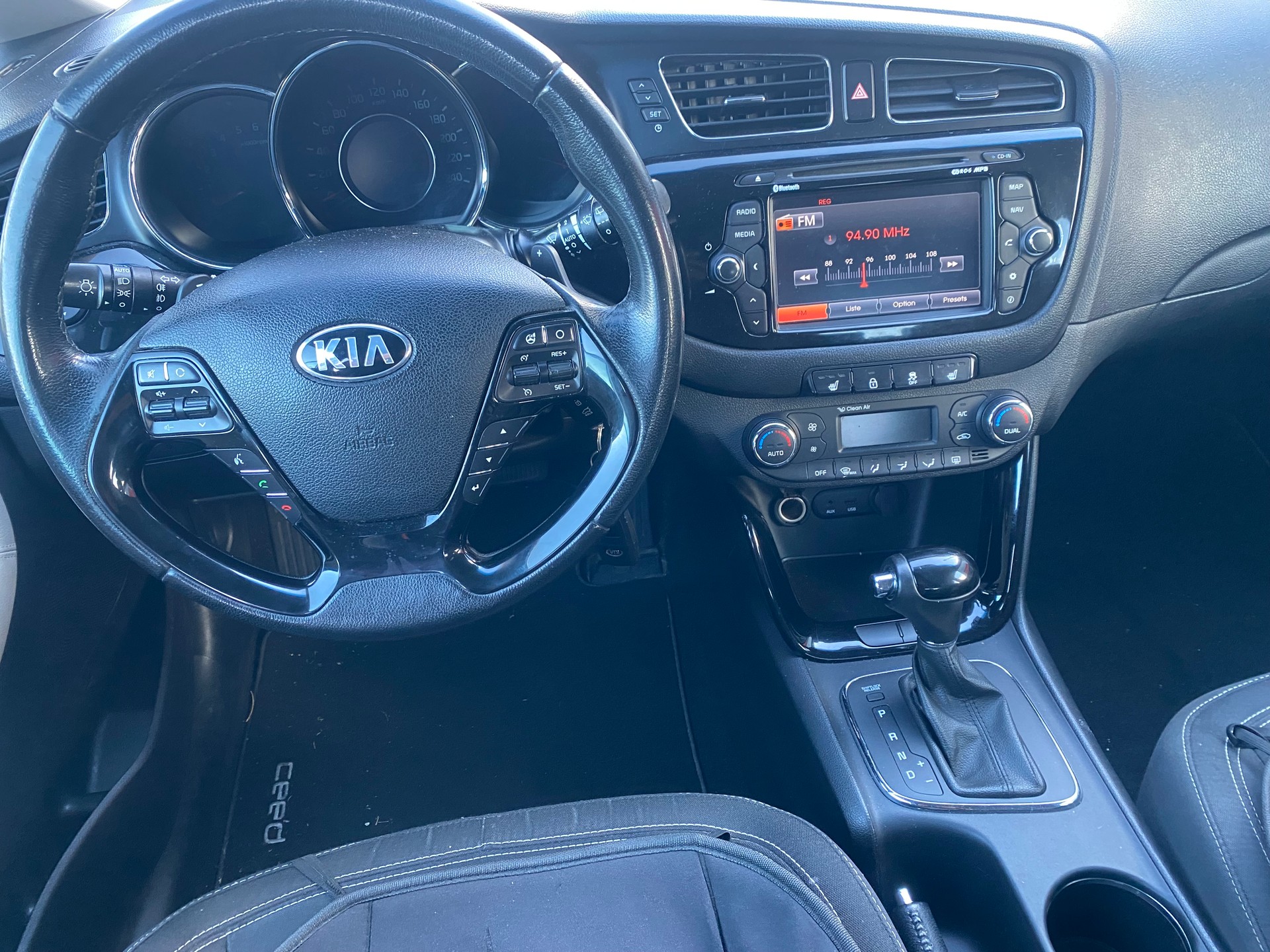 KIA Cee'd Sportswagon 1.6 CRDi Style Automat-image-5