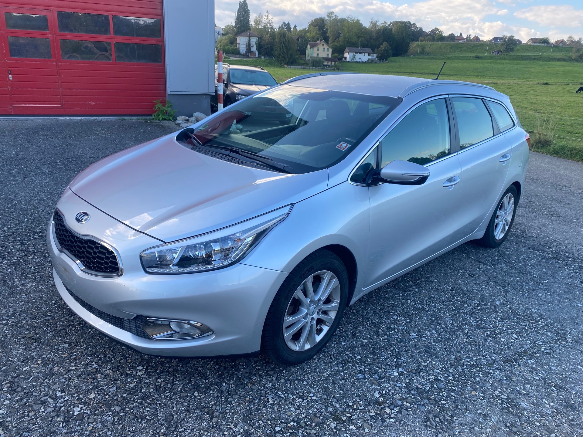 KIA Cee'd Sportswagon 1.6 CRDi Style Automat-image-2