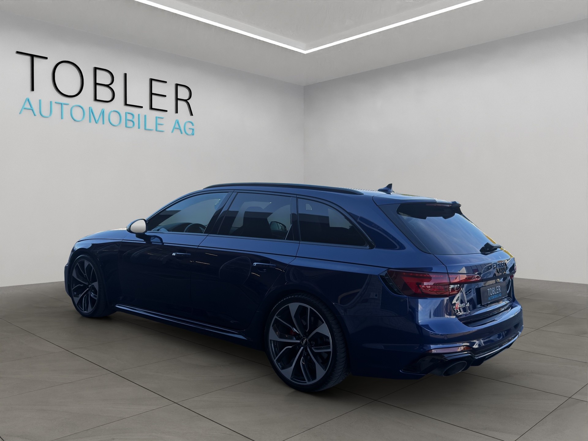AUDI RS4 Avant 2.9 TFSI quattro tiptronic-image-5