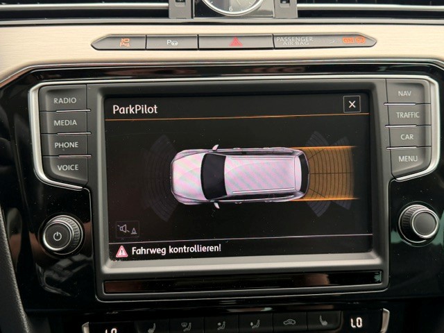 VW Passat Variant 2.0 TSI BMT Highline DSG-image-15