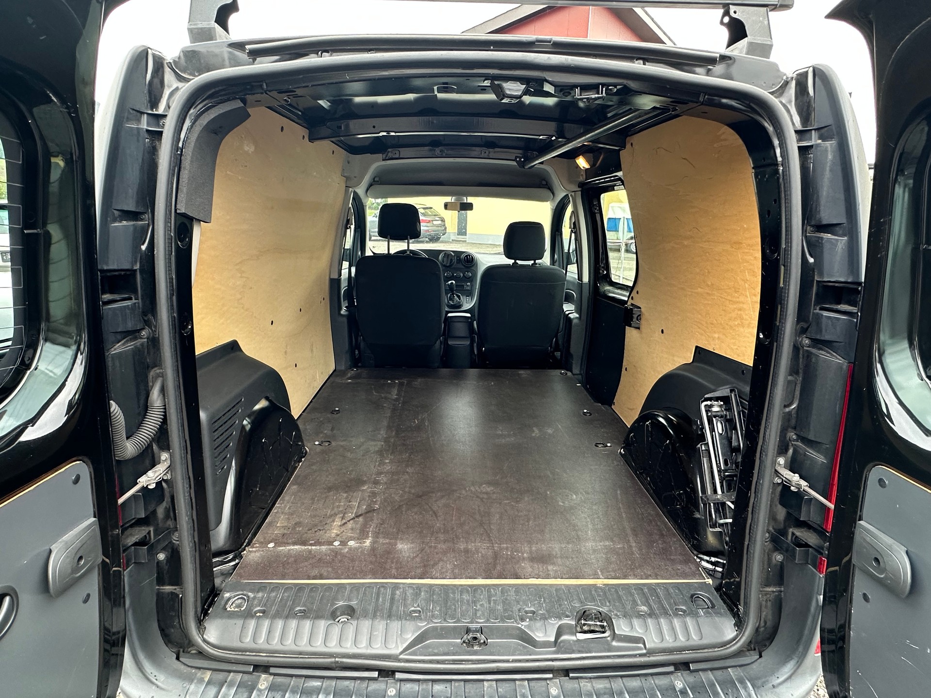 MERCEDES-BENZ Citan 111 CDI EL Euro 6-image-6