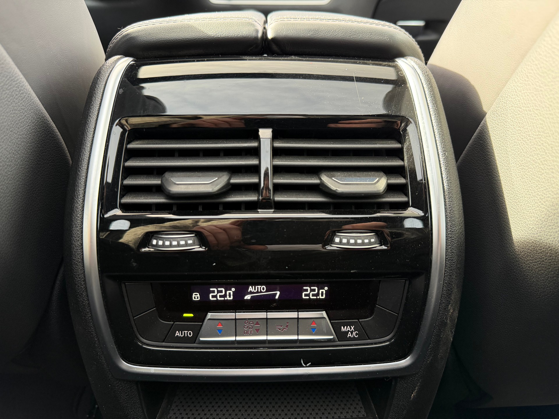 BMW X5 xDrive 48V 40d M Sport Steptronic-image-9