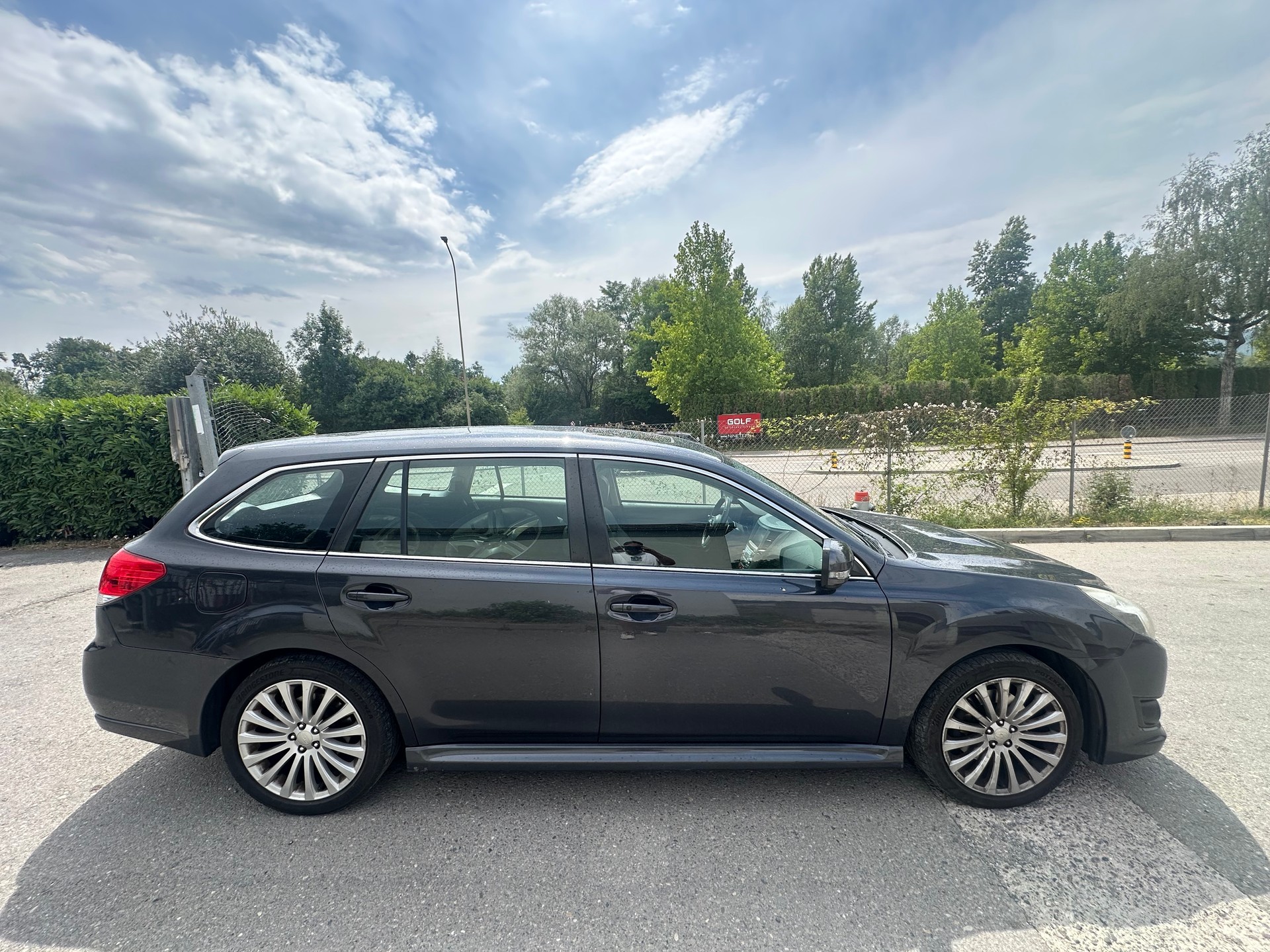 SUBARU Legacy 2.5GT Executive S AWD 265 PS-image-4