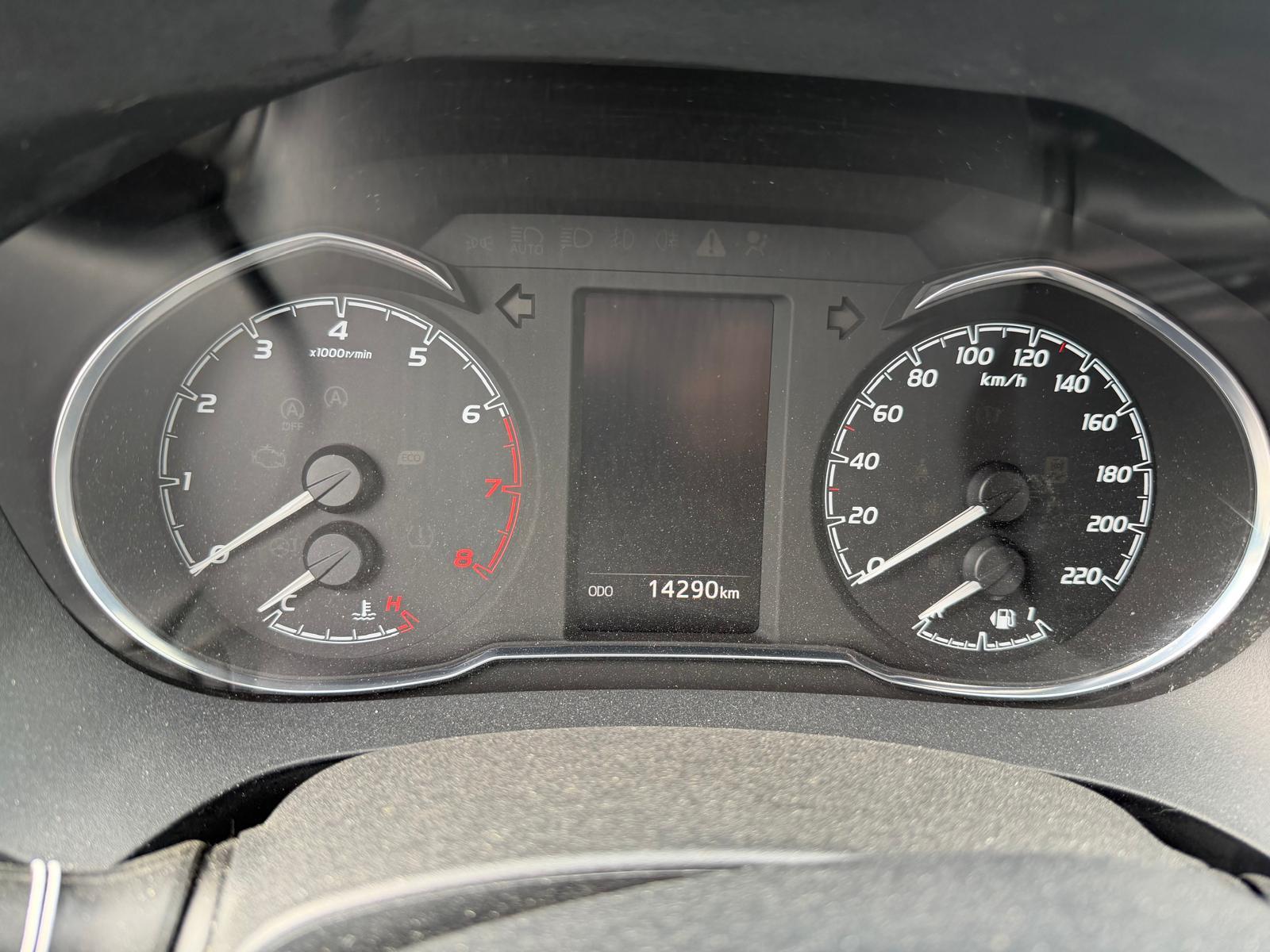 TOYOTA Yaris 1.5 VVT-iE Trend-image-12