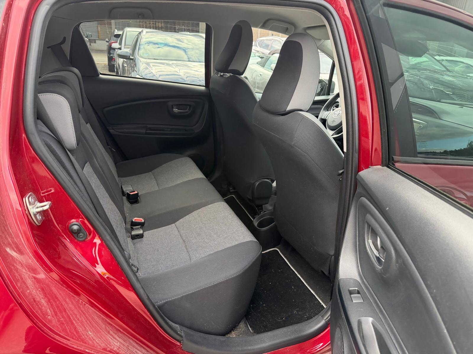 TOYOTA Yaris 1.5 VVT-iE Trend-image-9