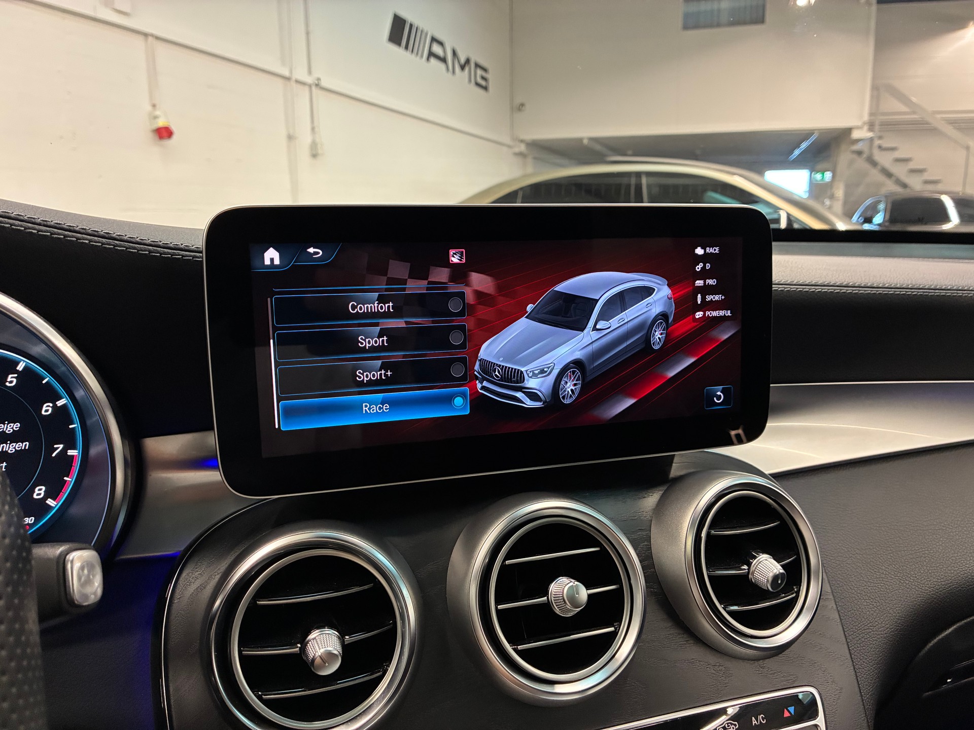 MERCEDES-BENZ GLC Coupé 63 AMG 4Matic 9G-Tronic Limited Matt Grey Performance 650PS-image-15