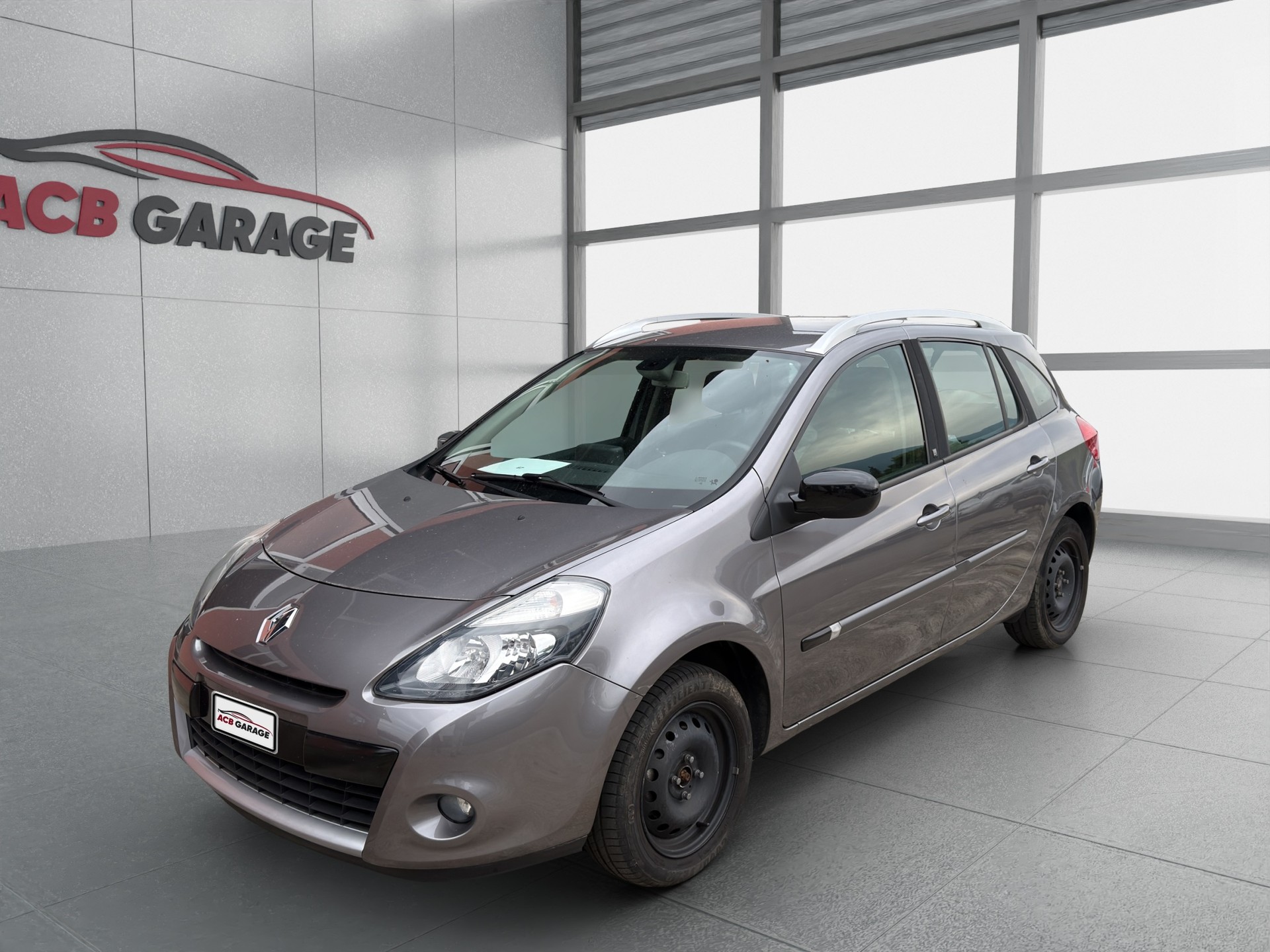 RENAULT Clio Grandtour 1.6 16V Exception Automatic-image-0
