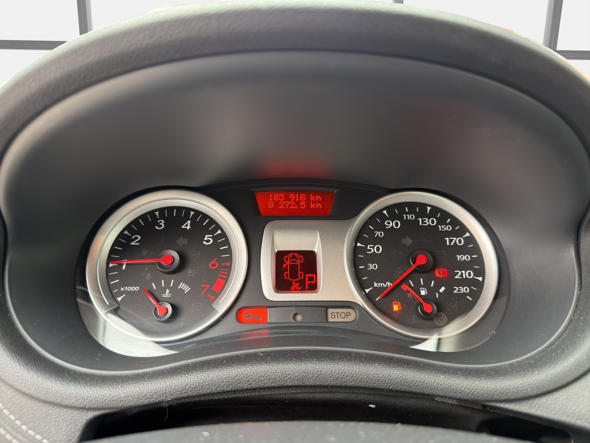 RENAULT Clio Grandtour 1.6 16V Exception Automatic-image-10
