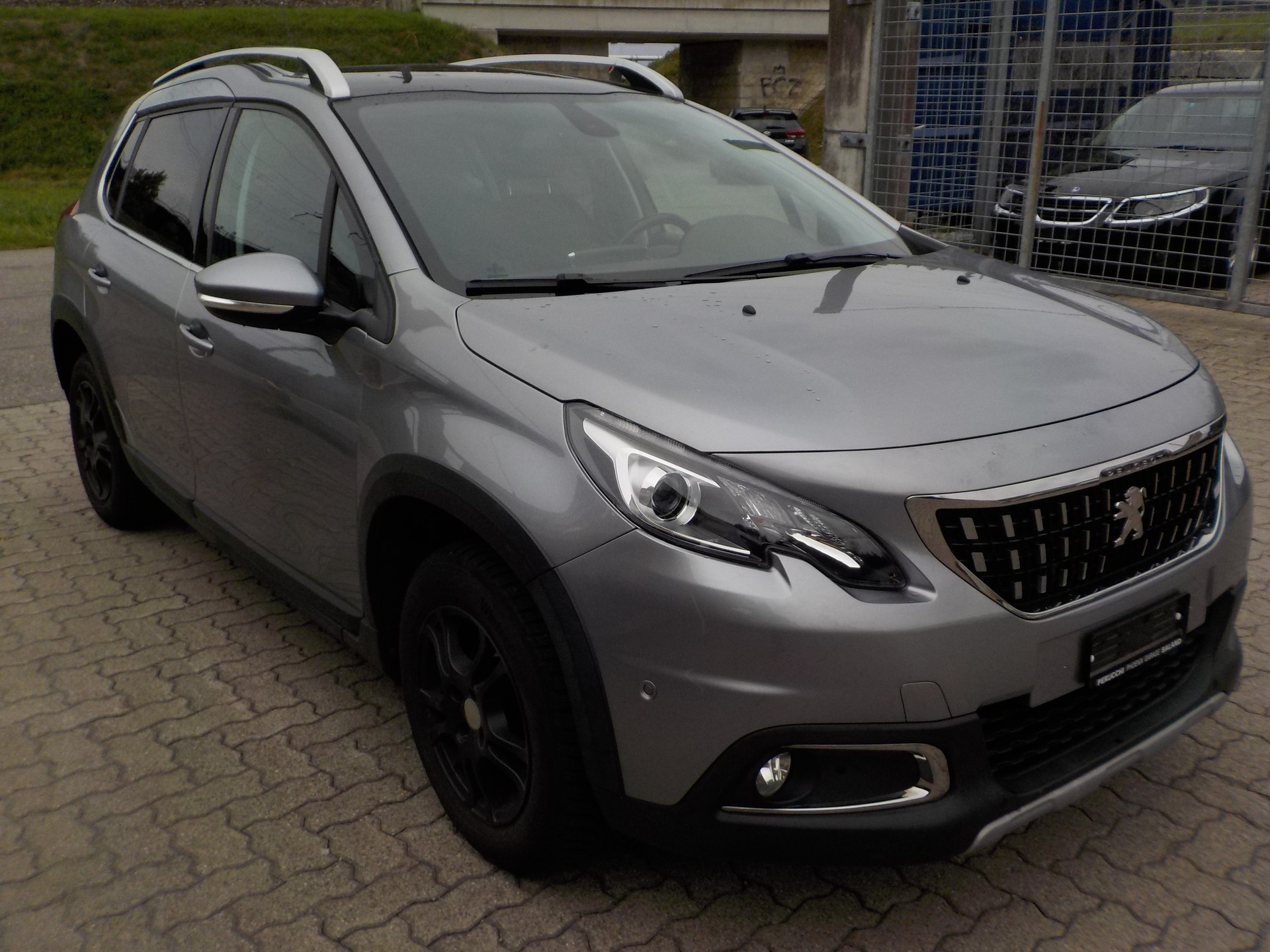 PEUGEOT 2008 1.2 PureTech Allure EAT6-image-1