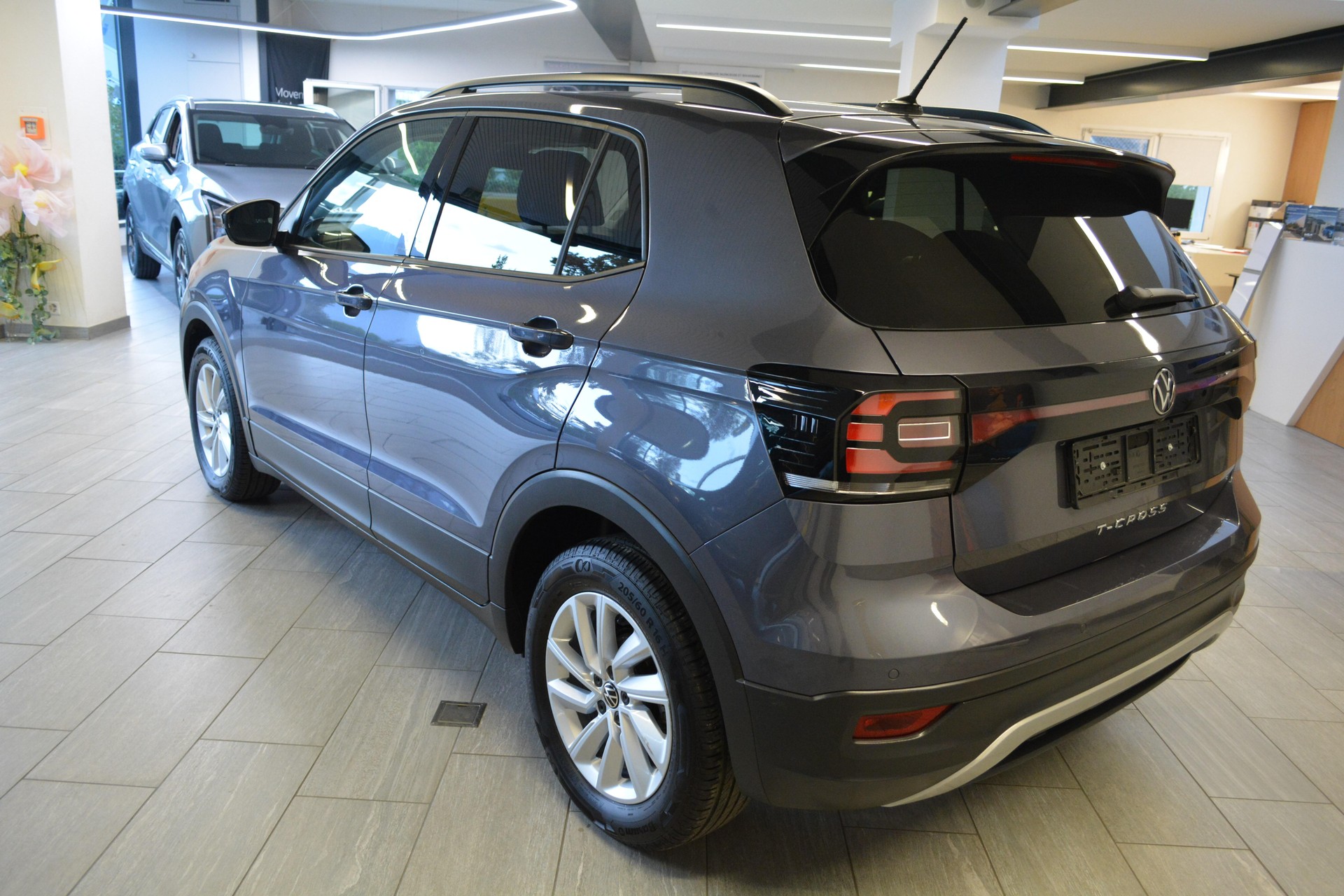 VW T-Cross 1.0 TSI 110 Life DSG-image-3