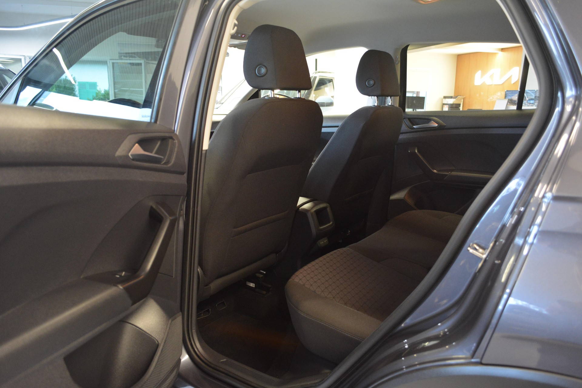 VW T-Cross 1.0 TSI 110 Life DSG-image-7