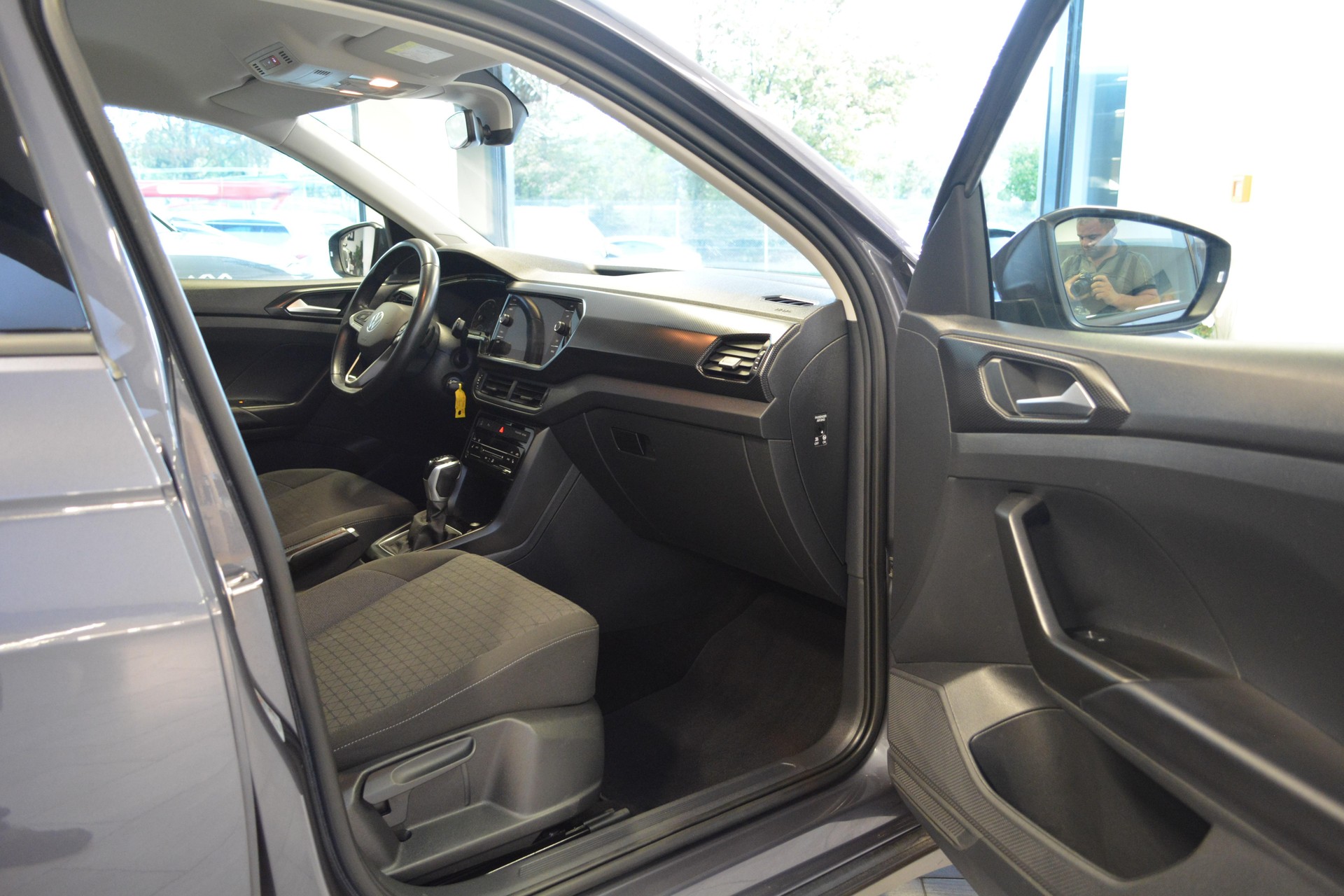 VW T-Cross 1.0 TSI 110 Life DSG-image-10
