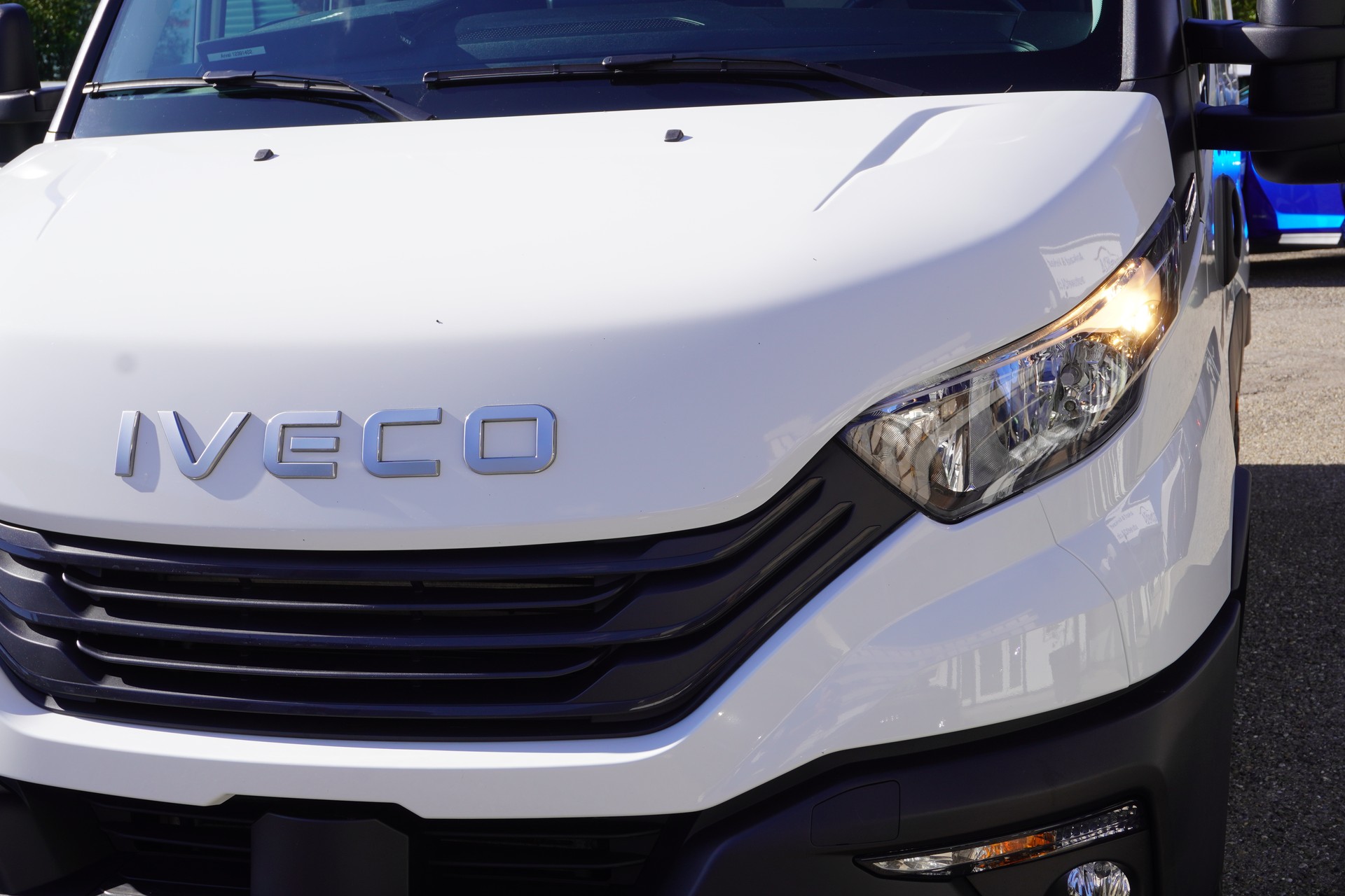 IVECO 35 S 16 A8 V H2 3520 HEBEBÜHNE!!!-image-33