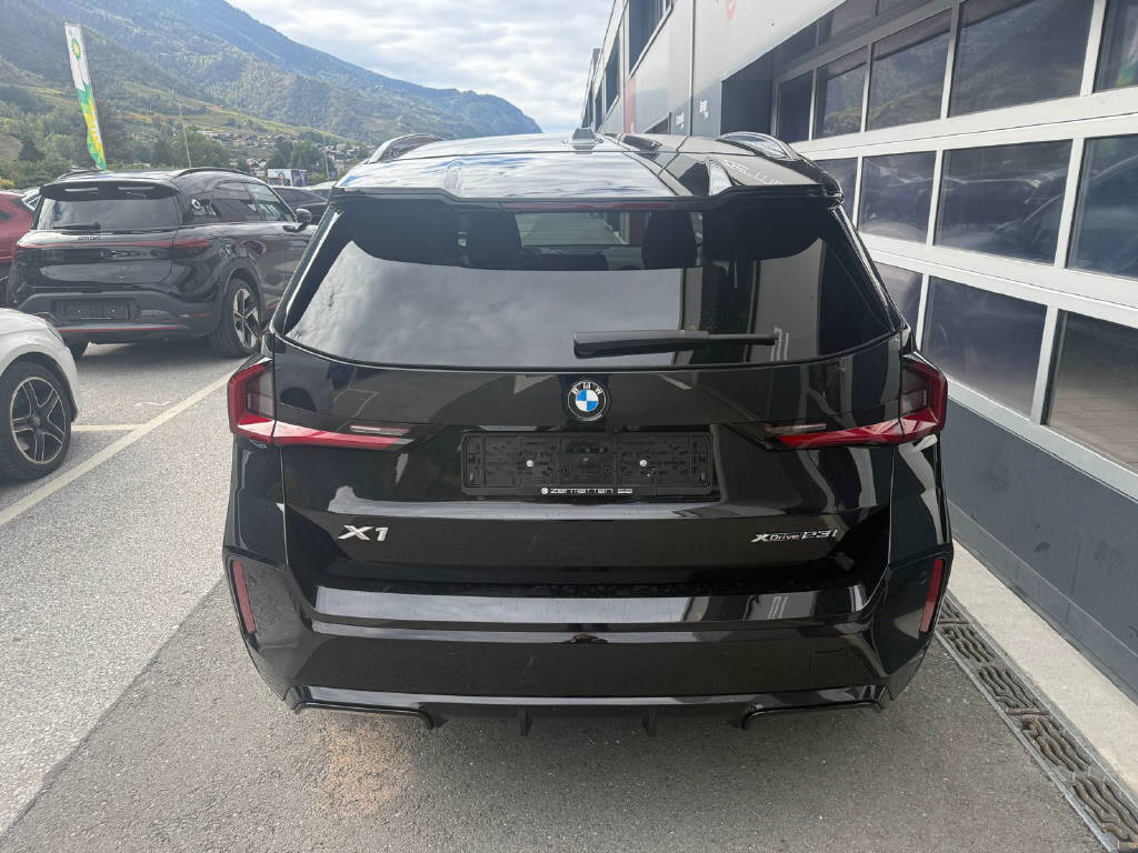 BMW X1 23i xDrive (CH)-image-4