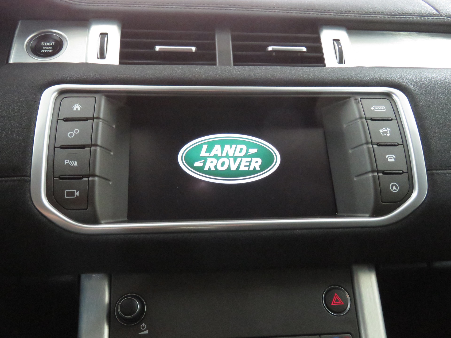 LAND ROVER Range Rover Evoque 2.0 TD4 Pure-image-15