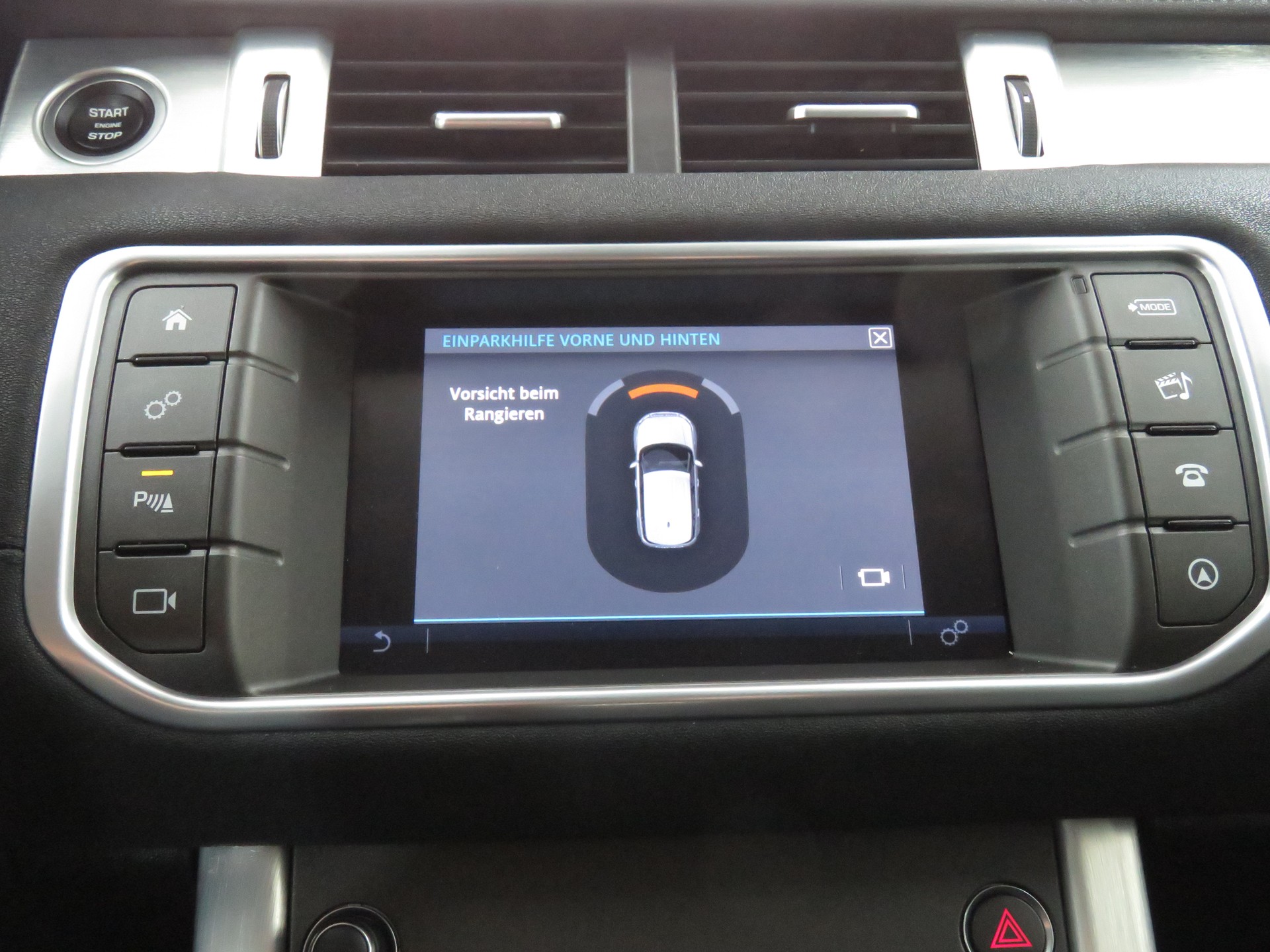 LAND ROVER Range Rover Evoque 2.0 TD4 Pure-image-17