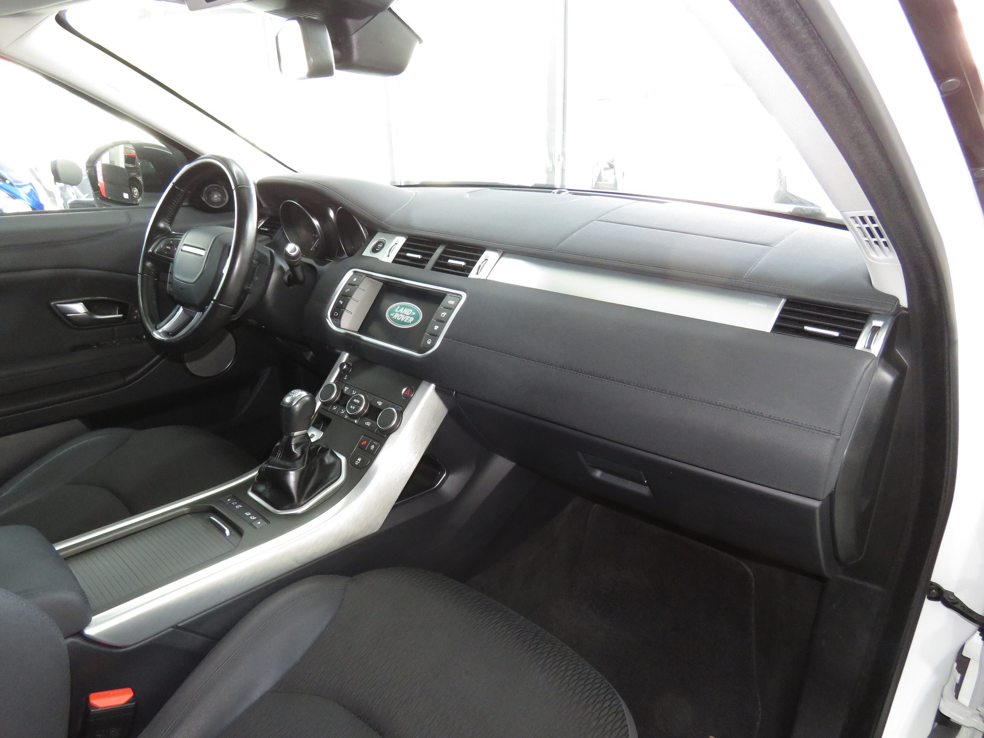 LAND ROVER Range Rover Evoque 2.0 TD4 Pure-image-10
