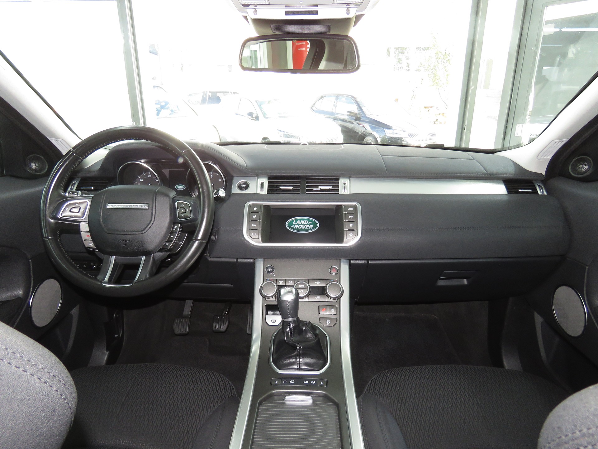 LAND ROVER Range Rover Evoque 2.0 TD4 Pure-image-13