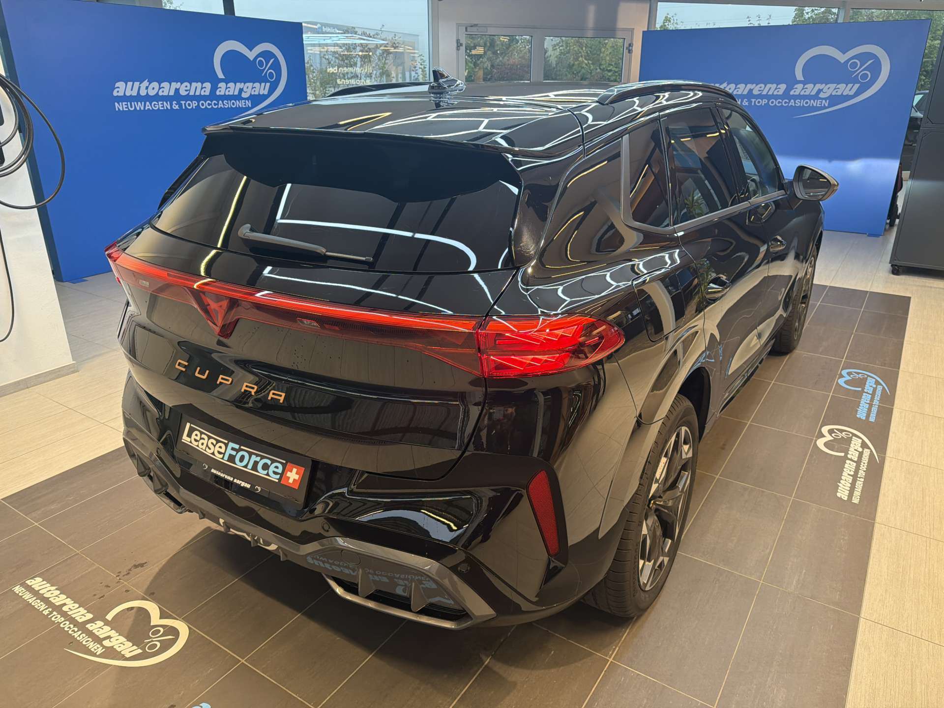 CUPRA Terramar 2.0 TSi VZ 265PS 4Drive DSG-Automat-image-2