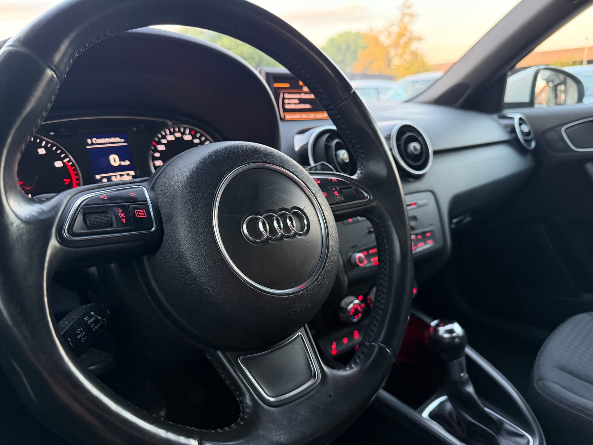 AUDI A1 Sportback 1.4 TFSI Ambition S-tronic-image-15