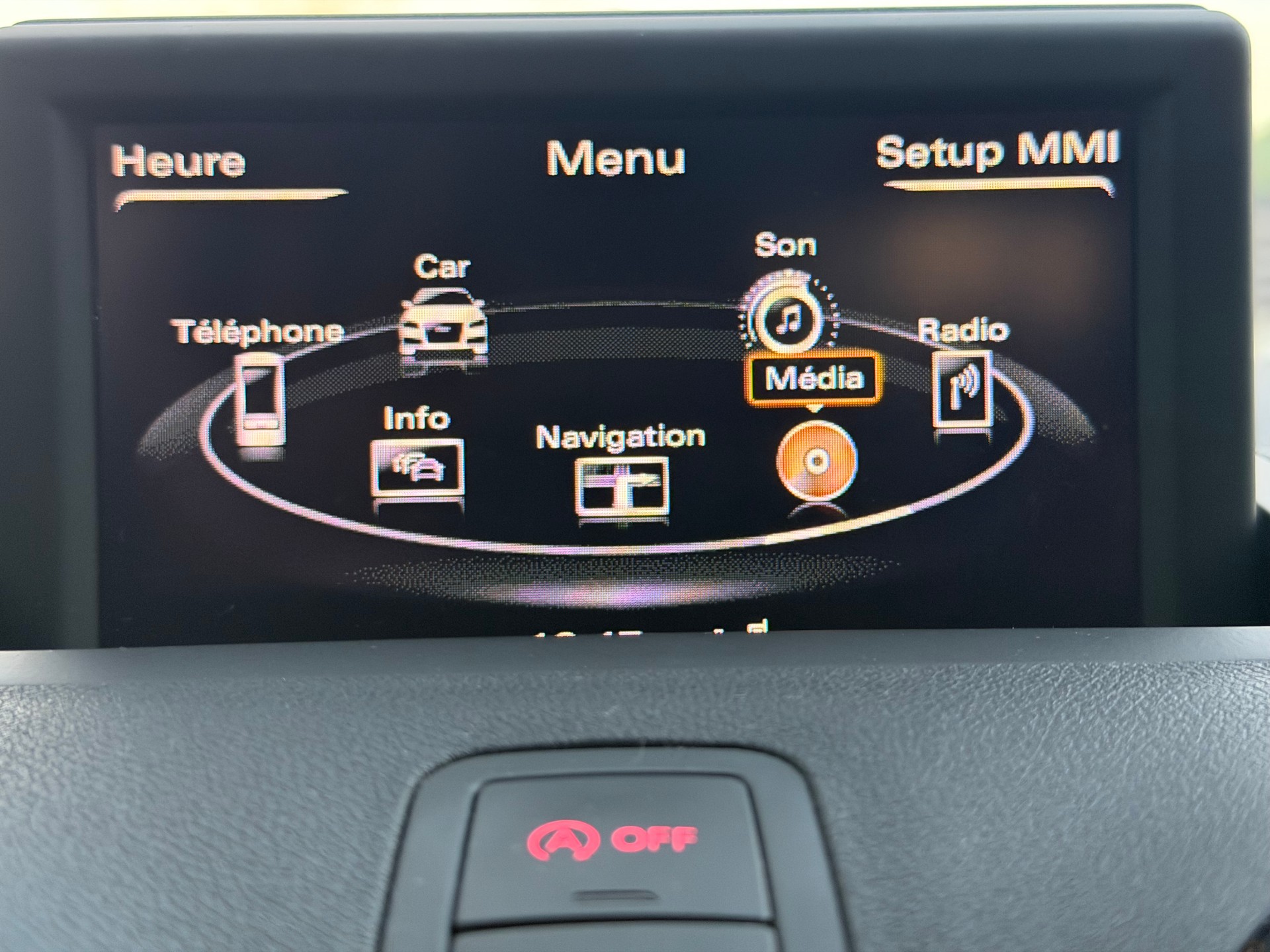 AUDI A1 Sportback 1.4 TFSI Ambition S-tronic-image-26
