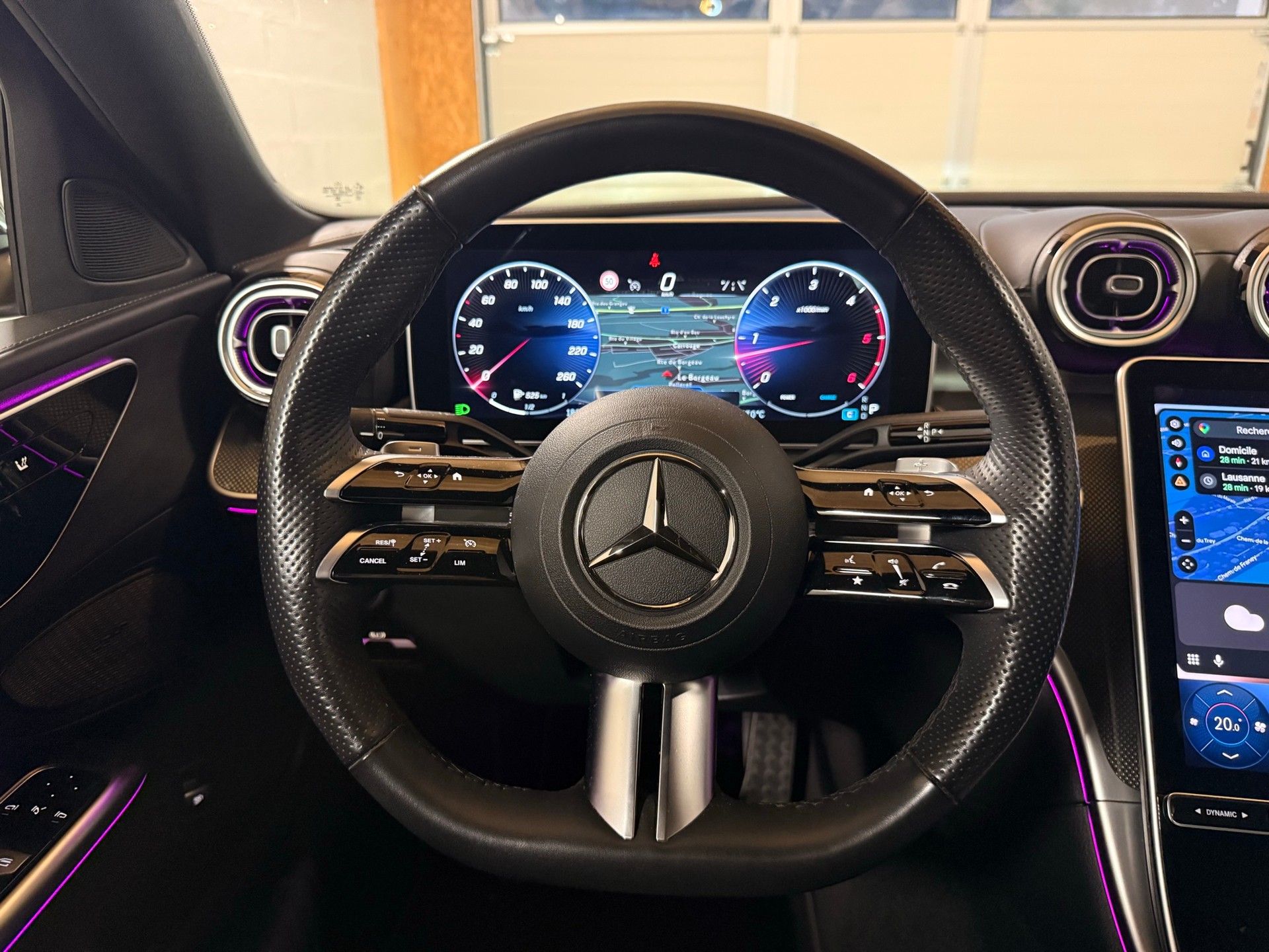 MERCEDES-BENZ C220D-image-11