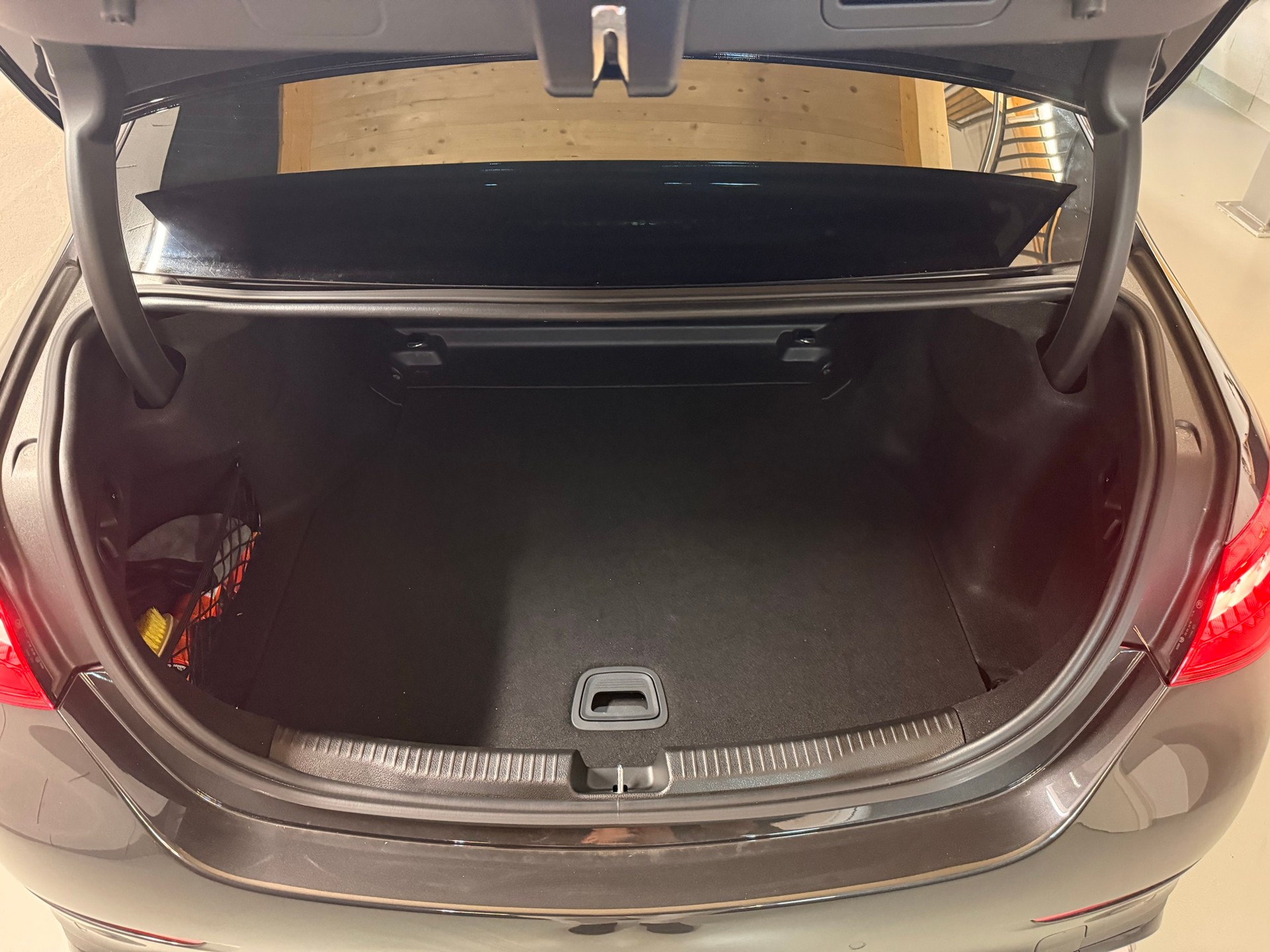 MERCEDES-BENZ C220D-image-28