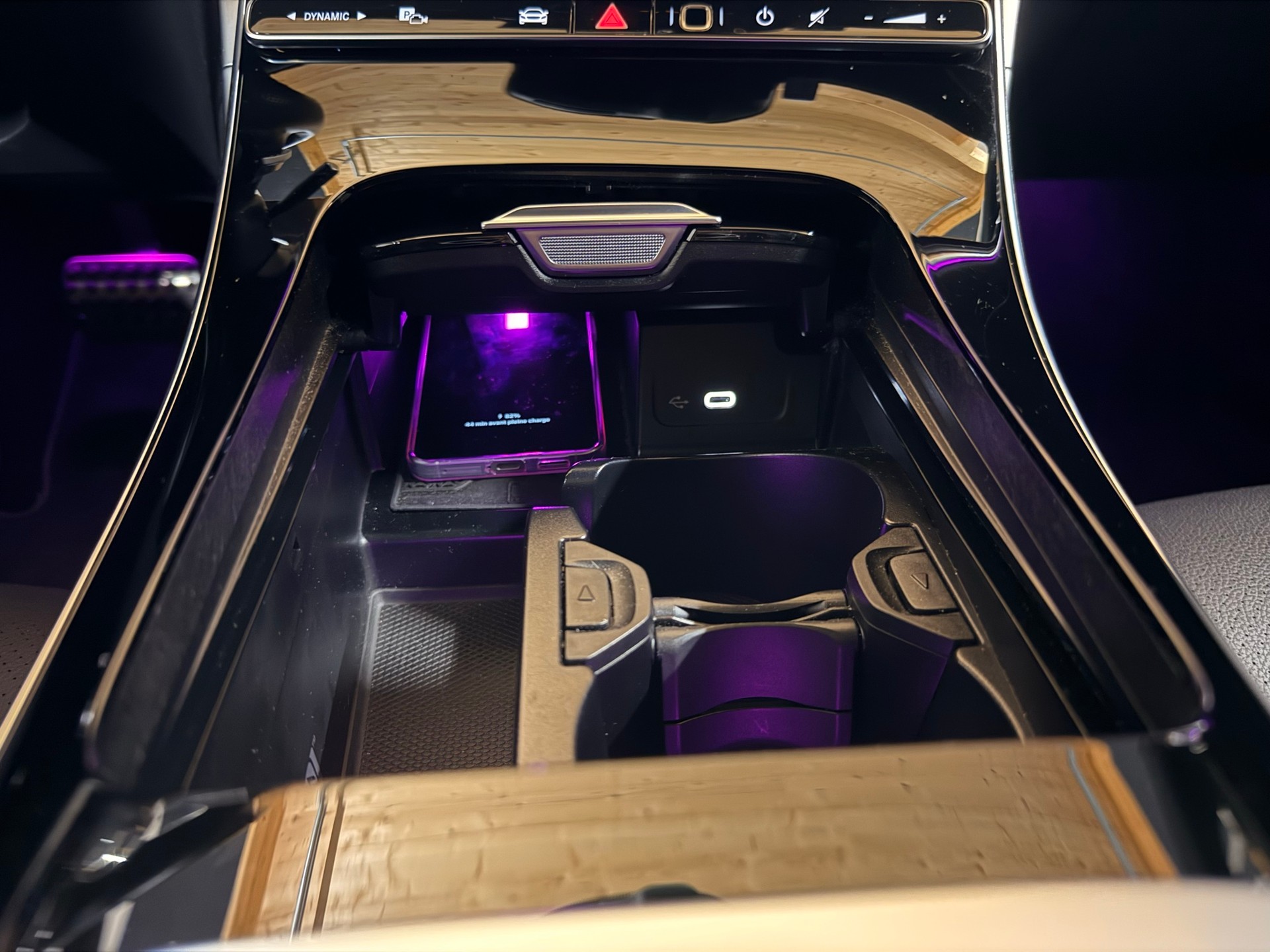 MERCEDES-BENZ C220D-image-19