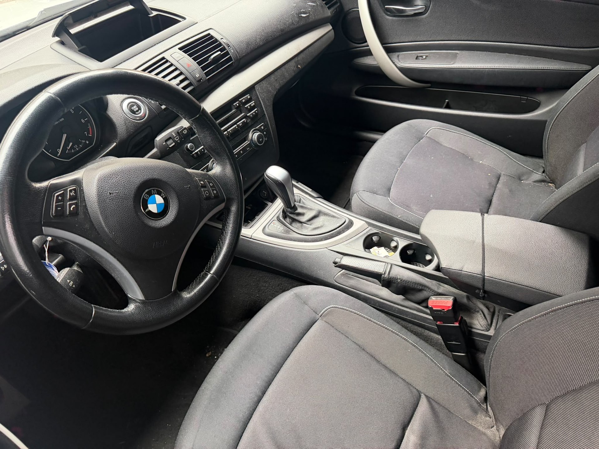 BMW 116i Steptronic-image-6