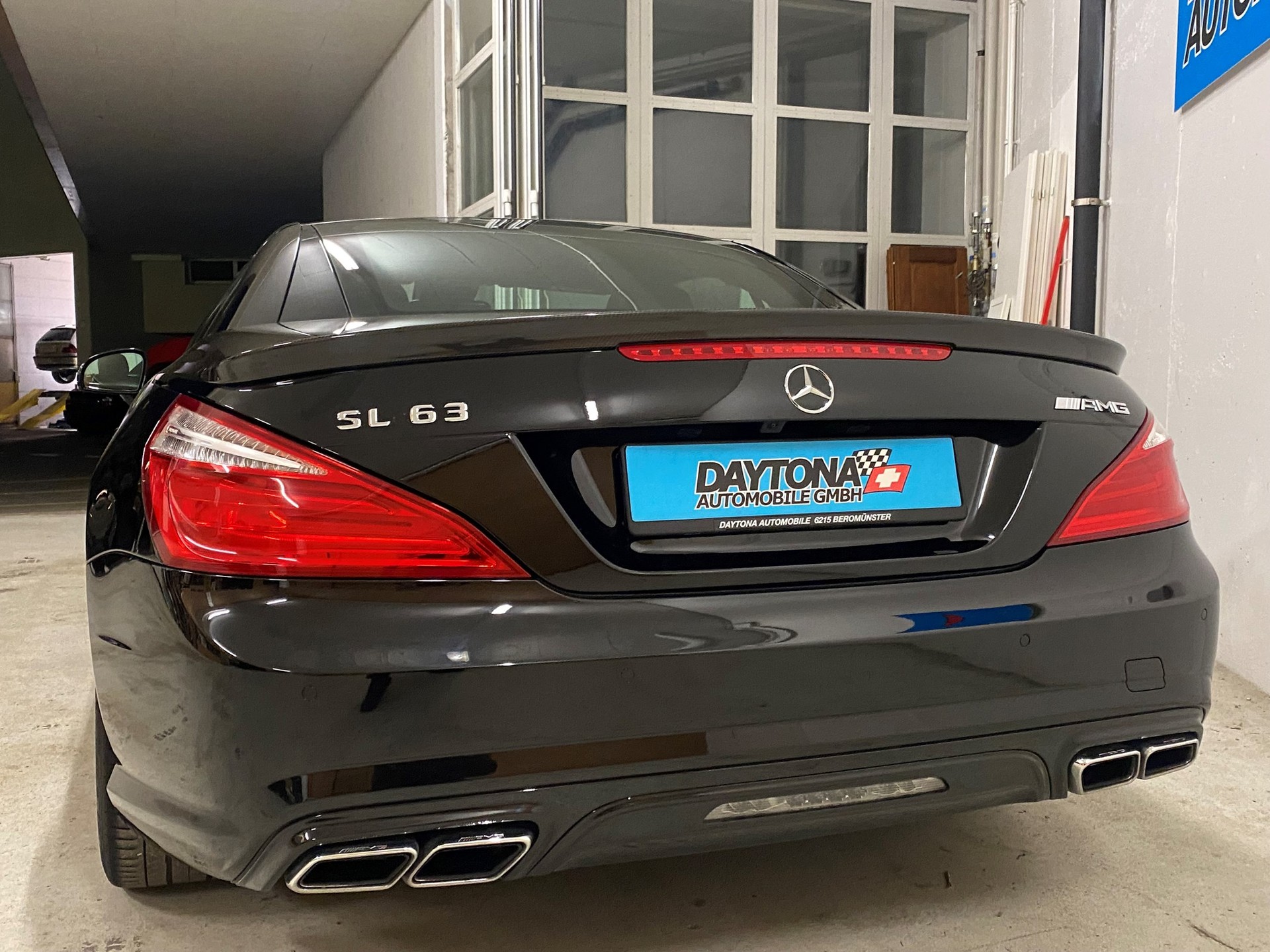 MERCEDES-BENZ SL 63 AMG Speedshift-image-2