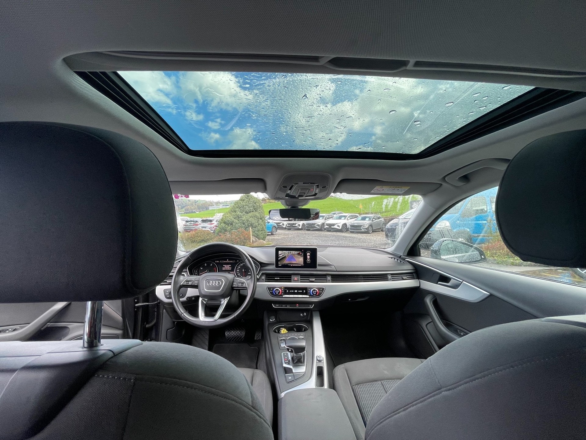 AUDI A4 2.0 TDI Design S-tronic-image-2