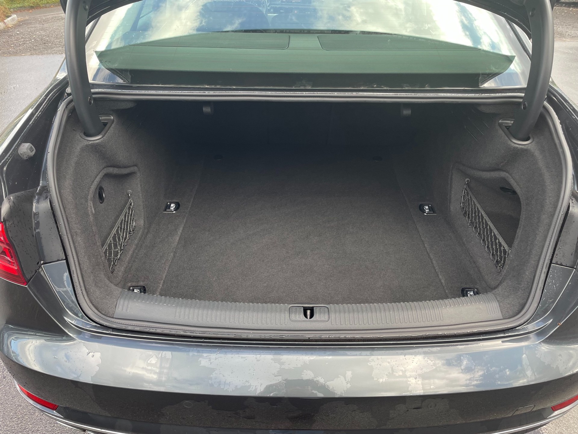 AUDI A4 2.0 TDI Design S-tronic-image-5