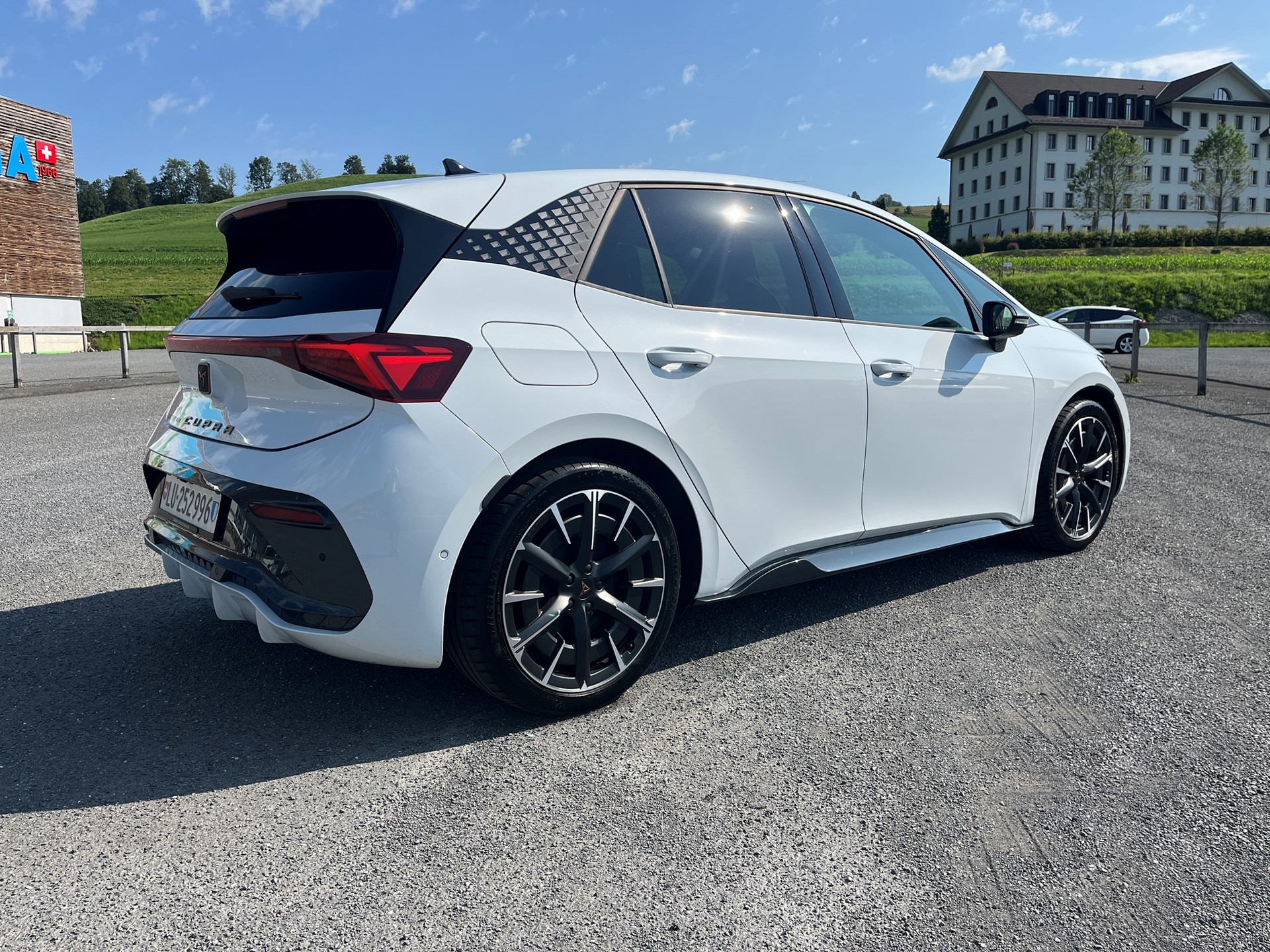 CUPRA Born 77 kWh e-Boost-image-2