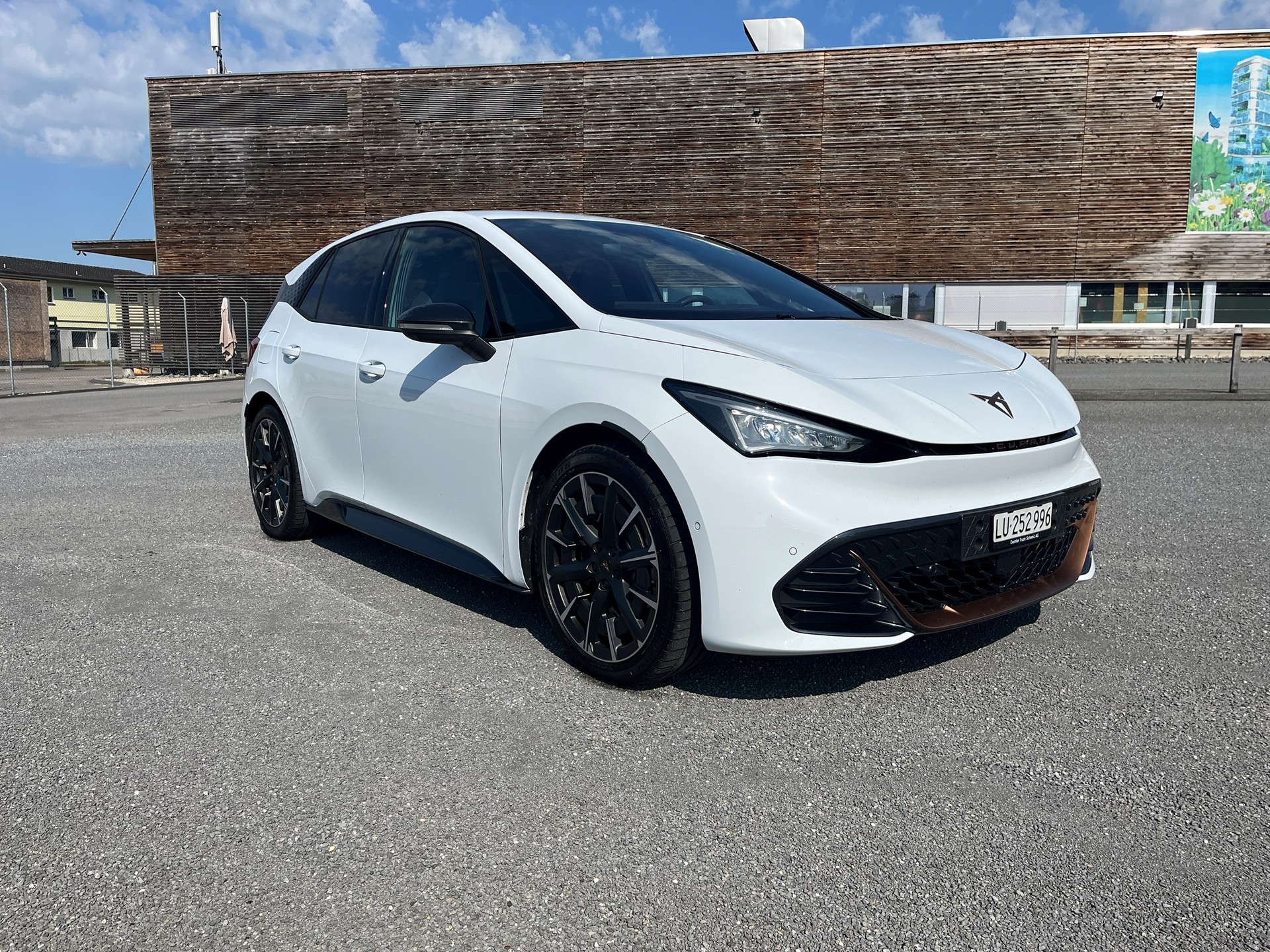 CUPRA Born 77 kWh e-Boost-image-1