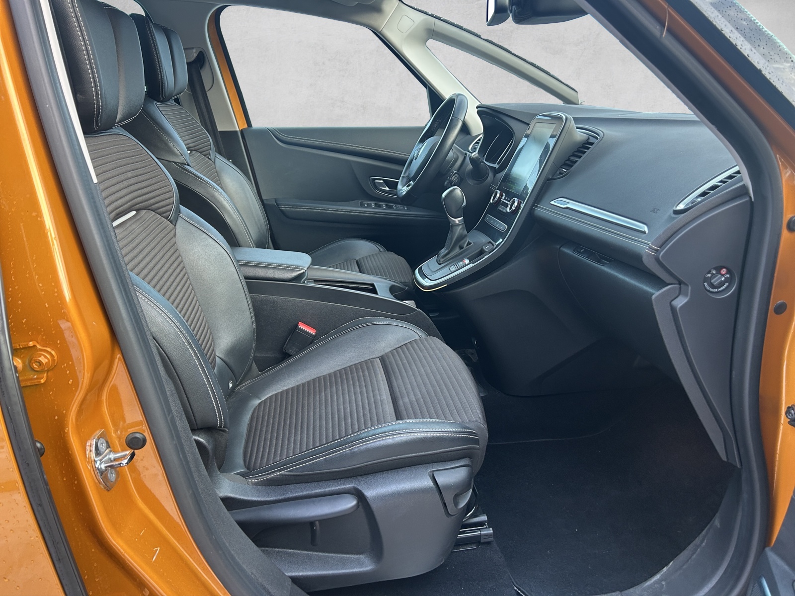 RENAULT Scenic 1.6 dci Böse-image-11