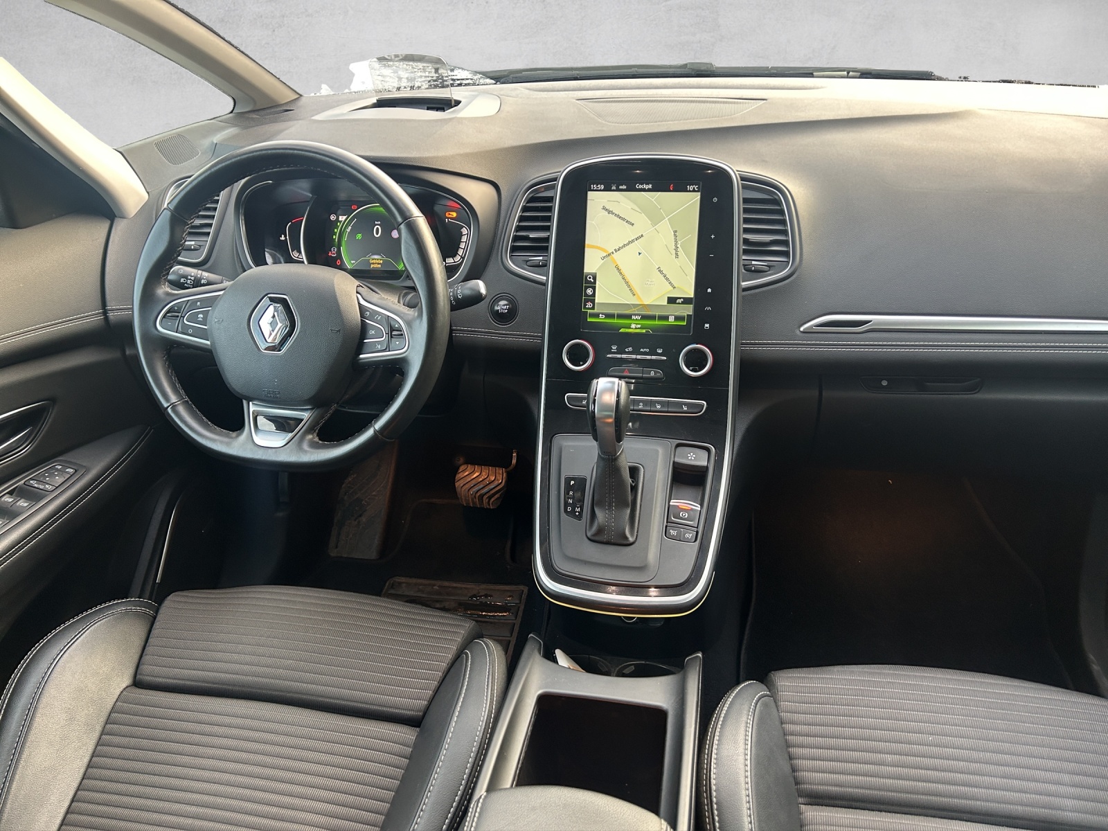RENAULT Scenic 1.6 dci Böse-image-12