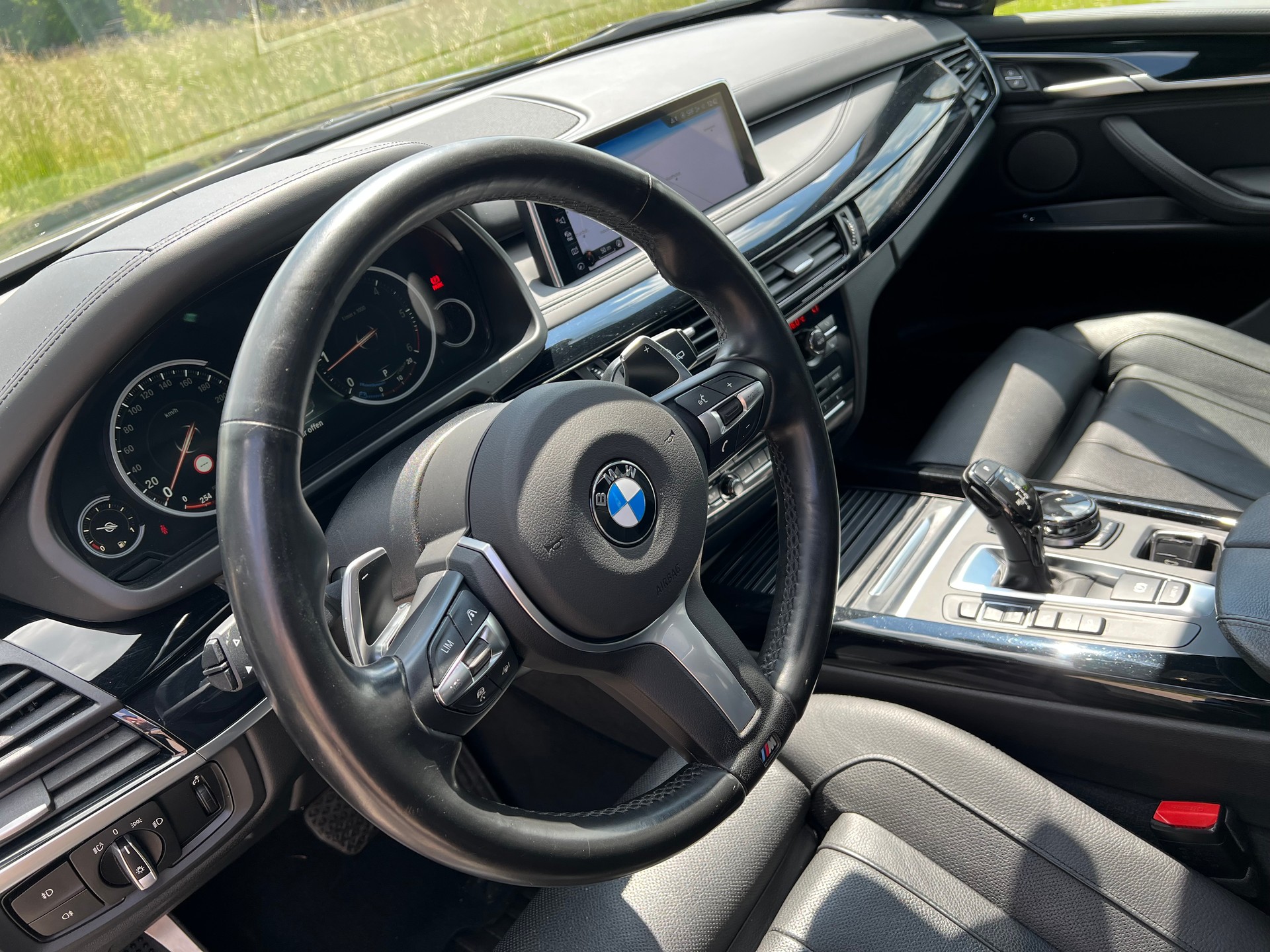 BMW X5 xDrive 40d Steptronic-image-17