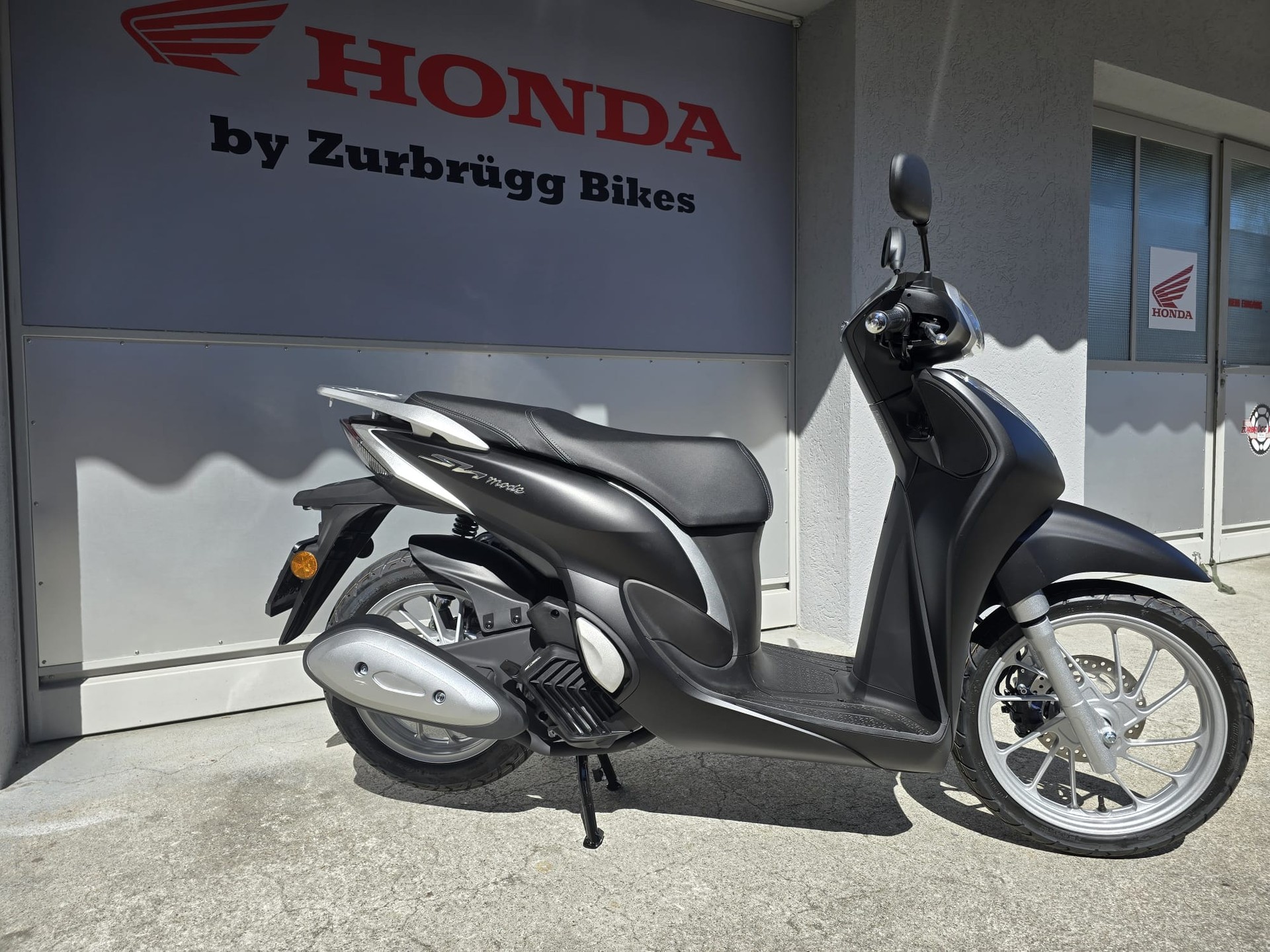 HONDA SH 125 i Mode-showroom-element-3