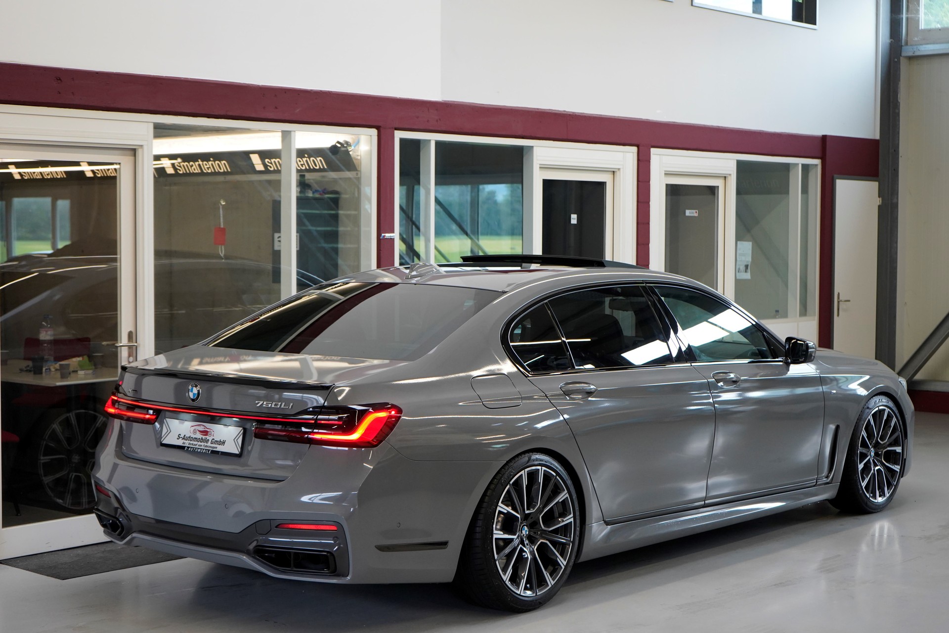 BMW 750Li xDrive Steptronic-image-7